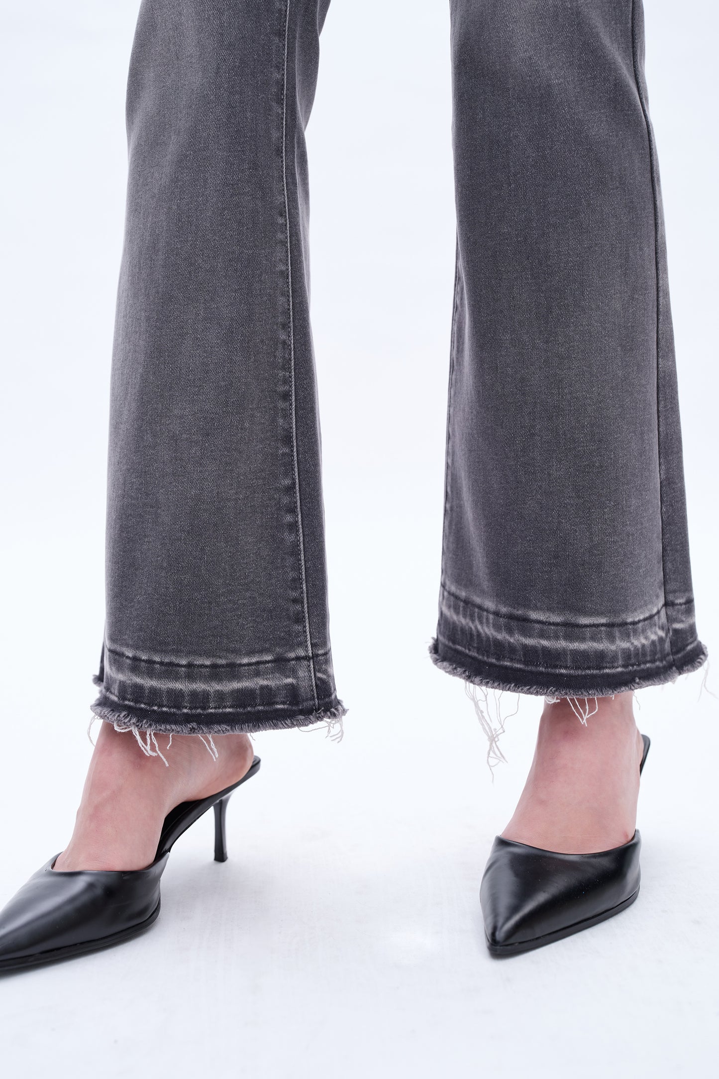 HIGH RISE FLARE LEG