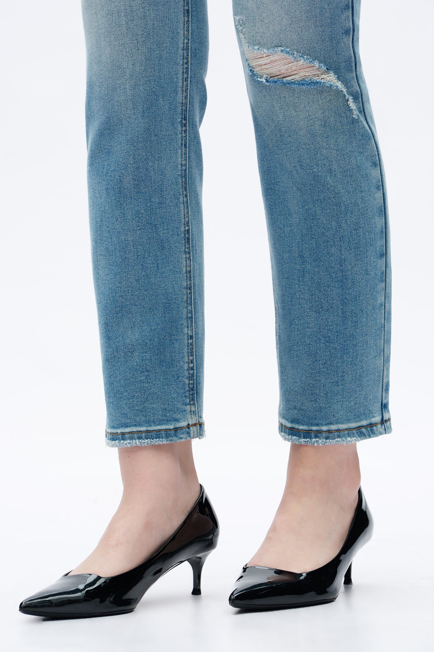 MID RISE VINTAGE STRAIGHT