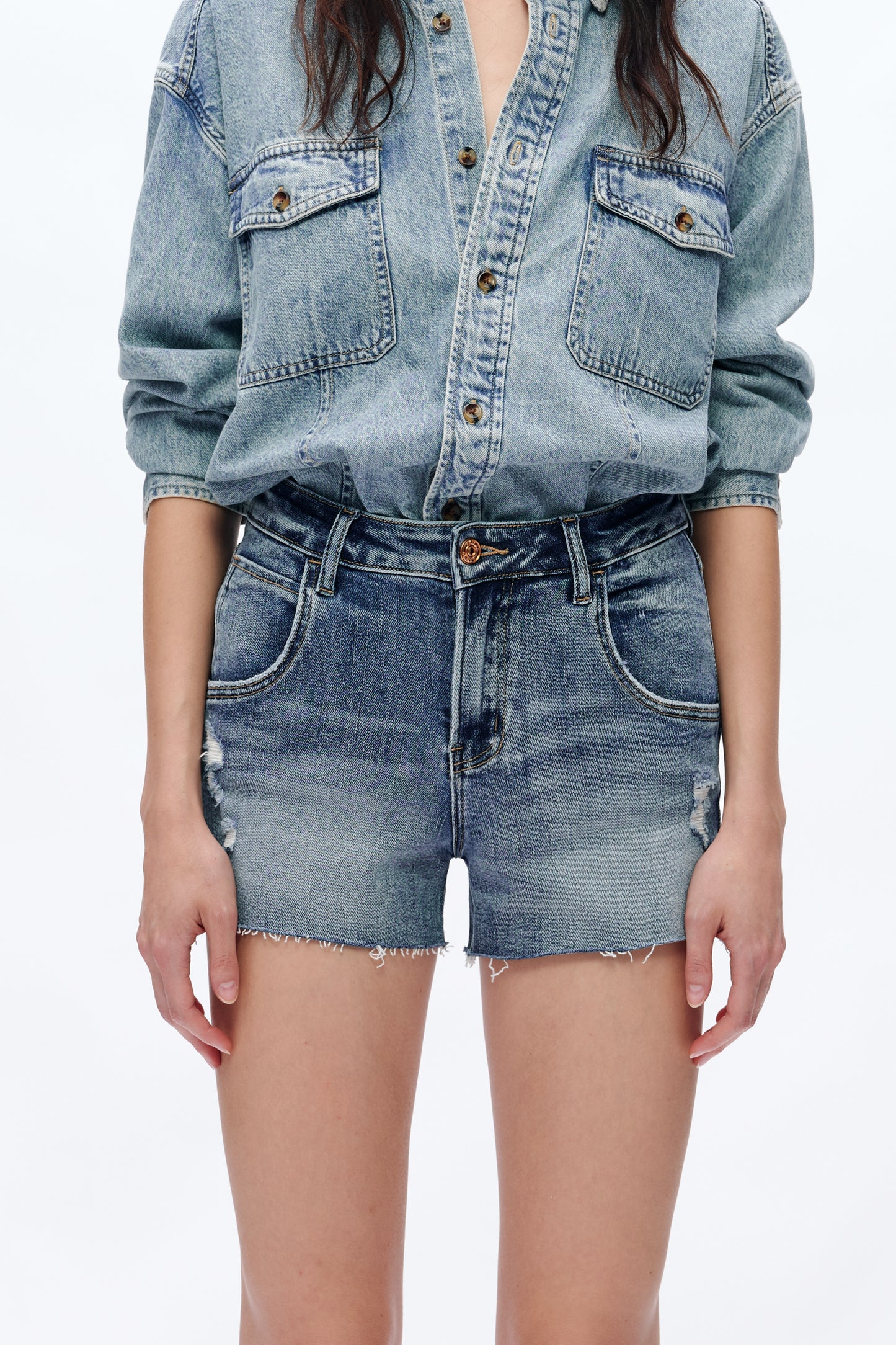 NOVA MID RISE SHORTS