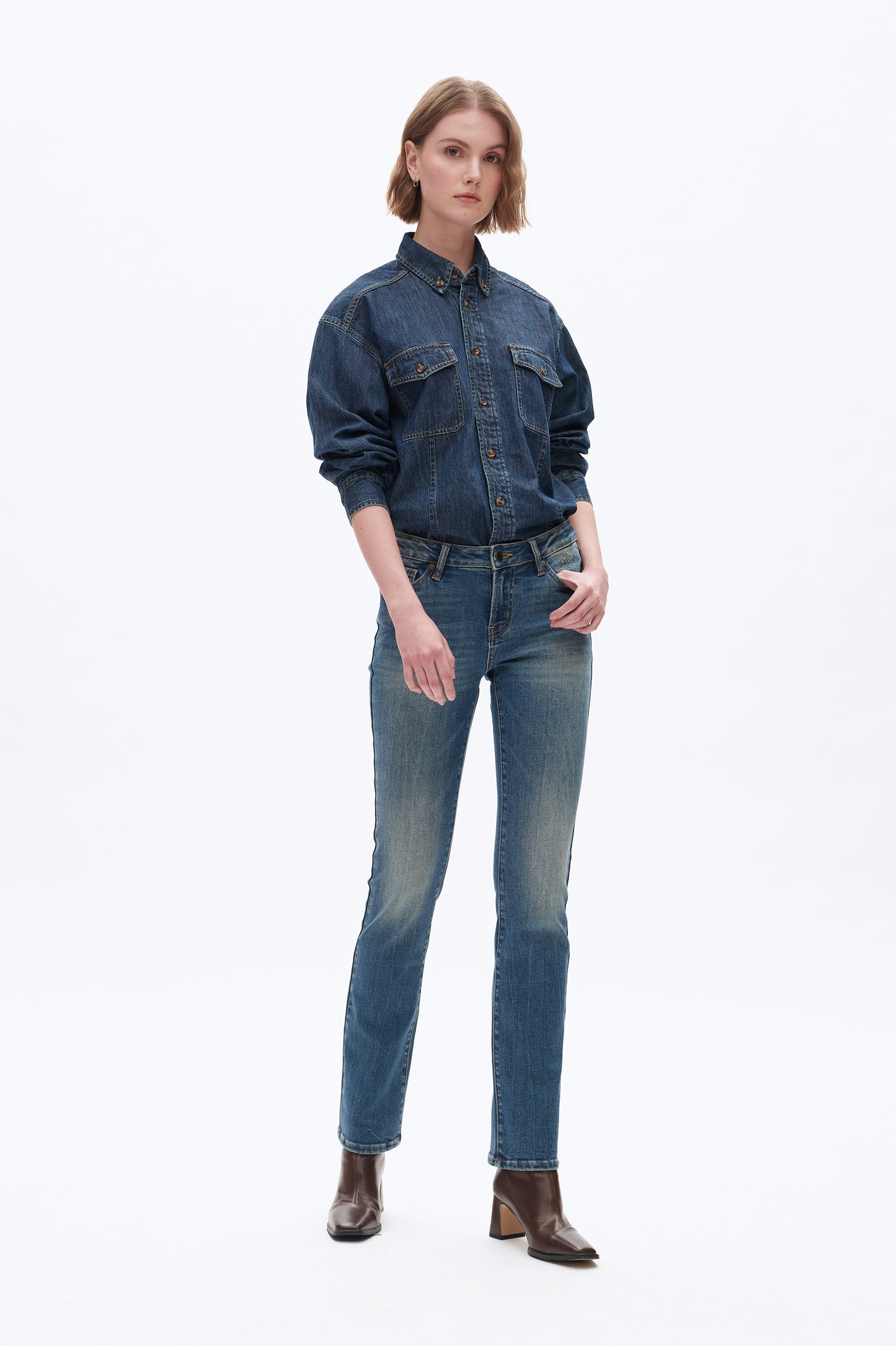 LOW RISE STRAIGHT LEG