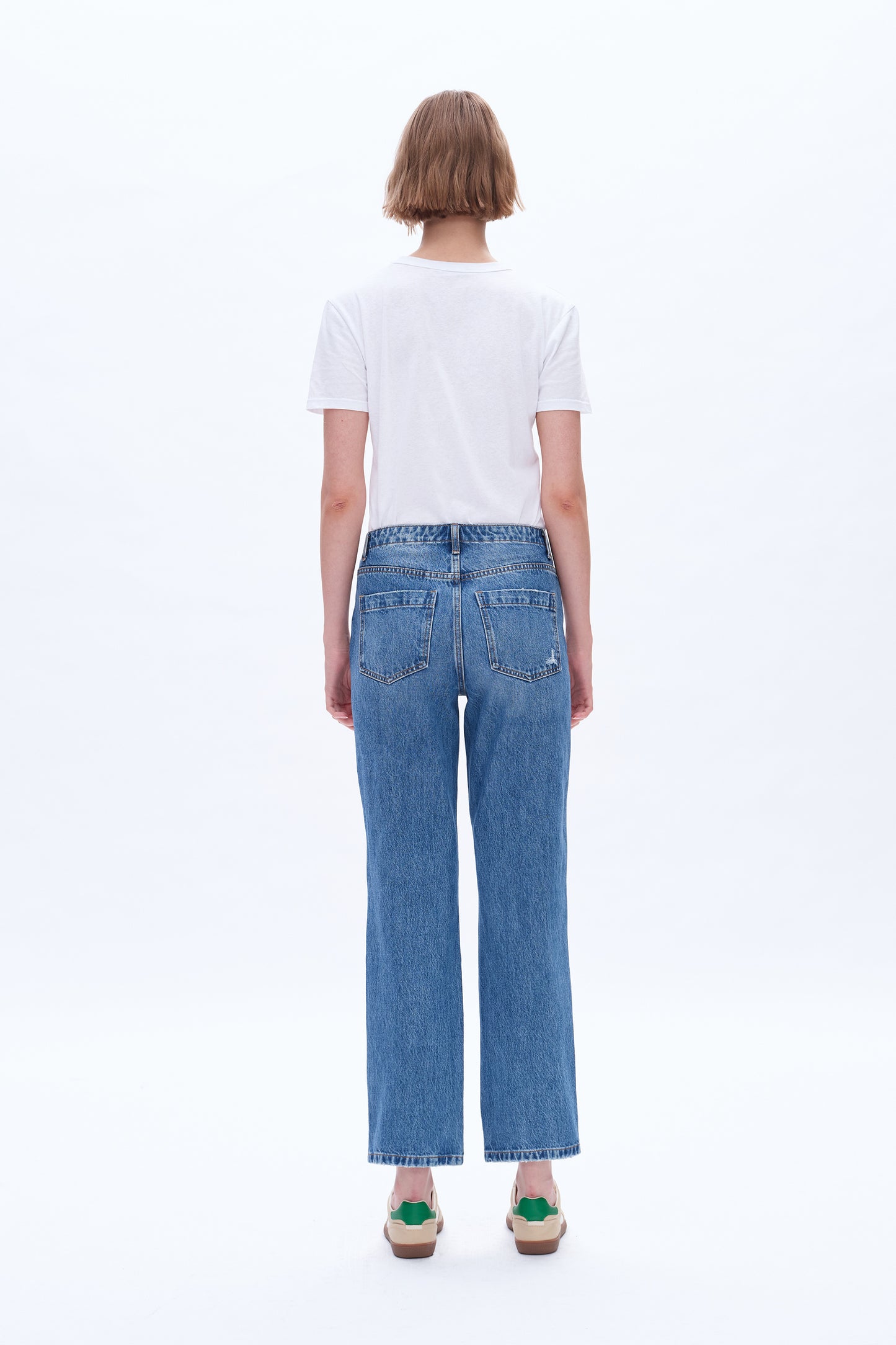 HIGH RISE DISTRESSED MOM JEANS WITH SLIT BYM3061 (BYHE040) VIVIBLUE