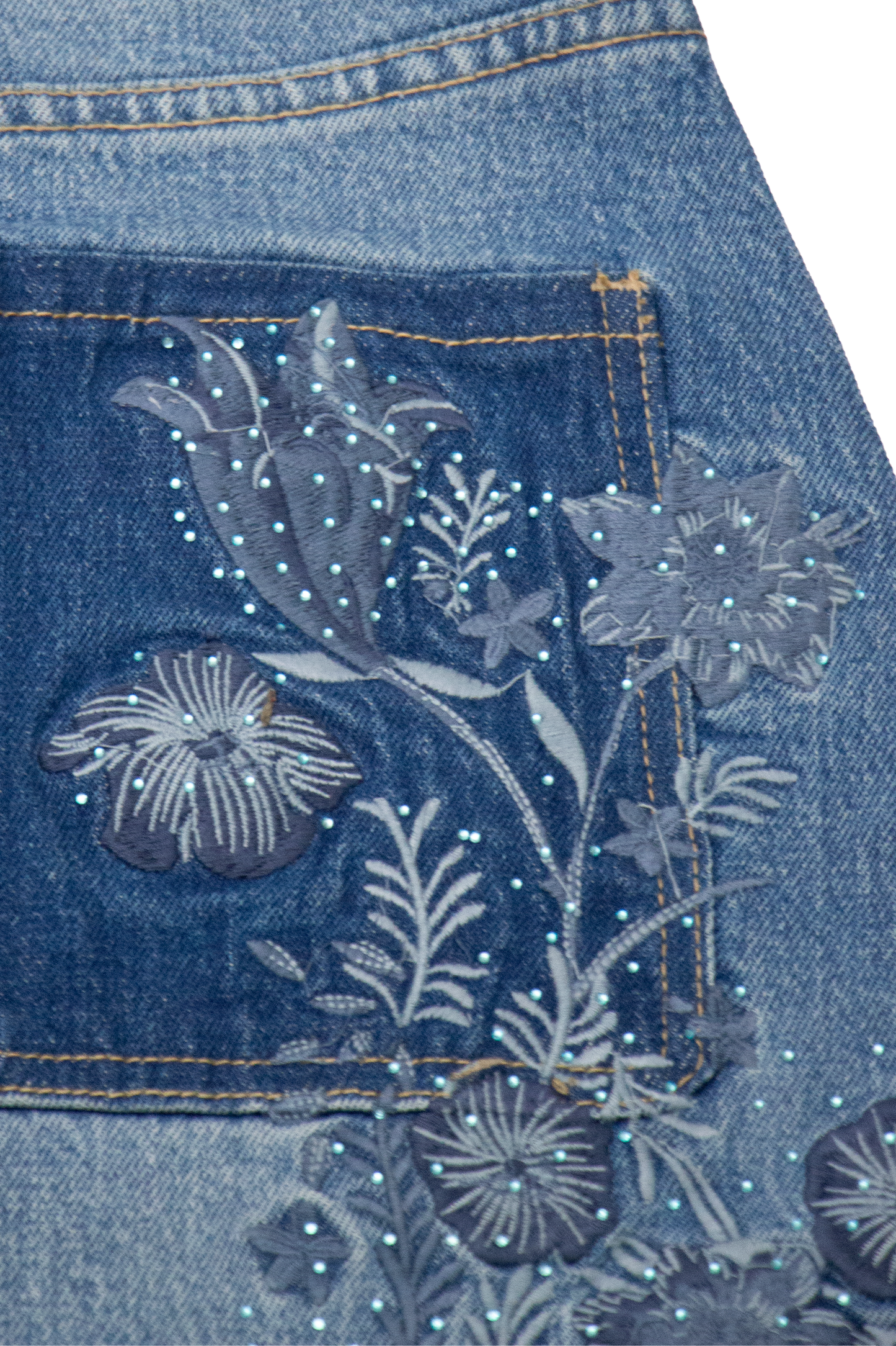 EMBROIDERED SKIRT