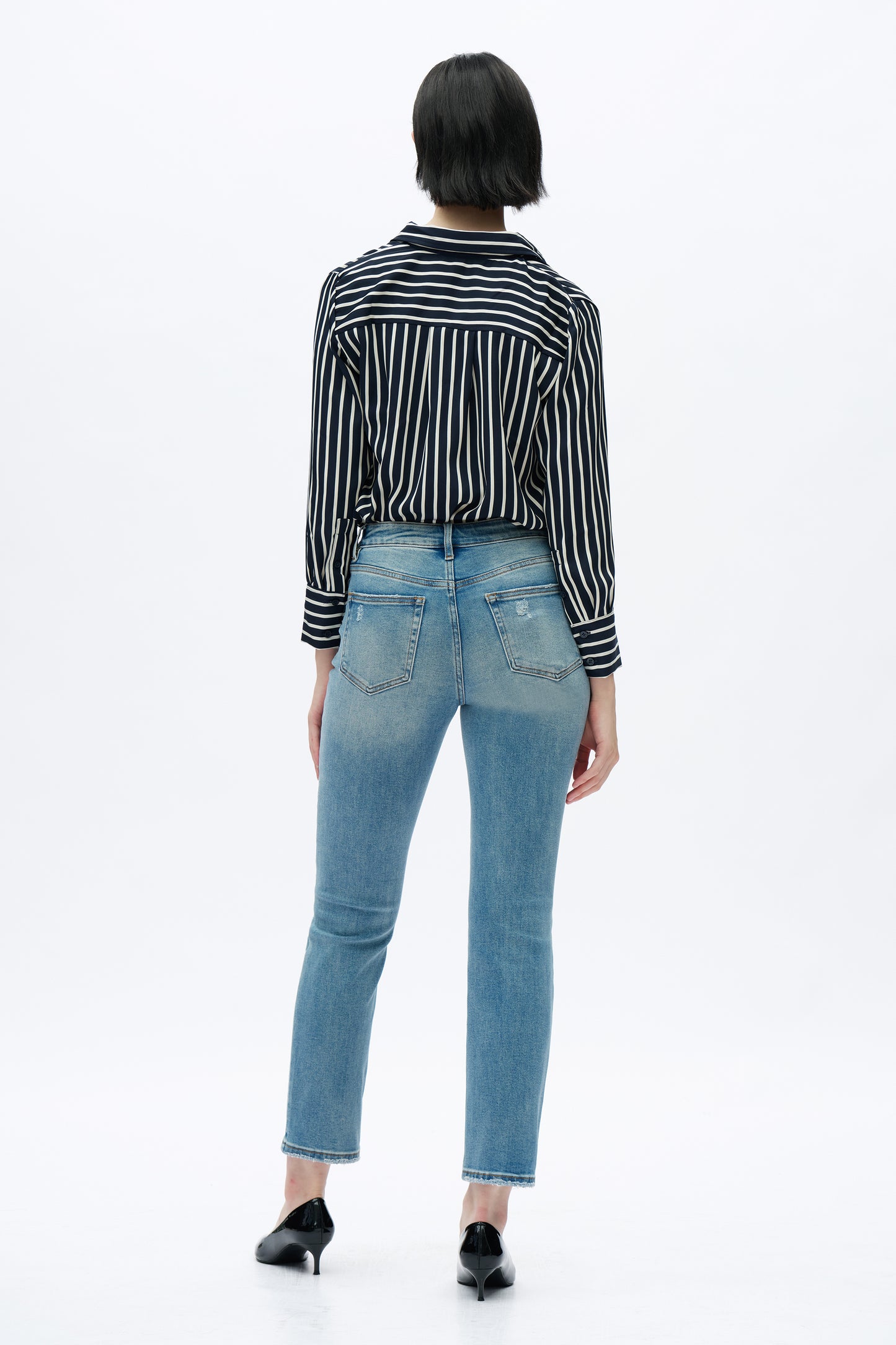 MID RISE VINTAGE STRAIGHT