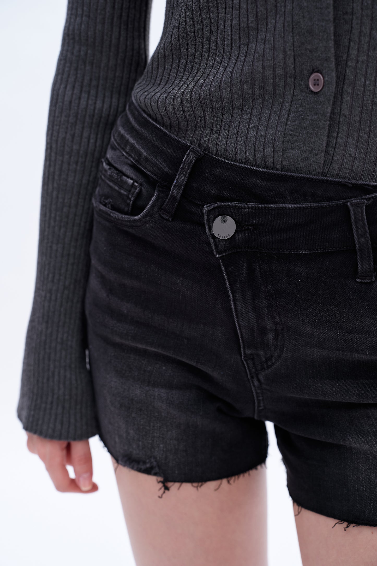 MID RISE SHORTS