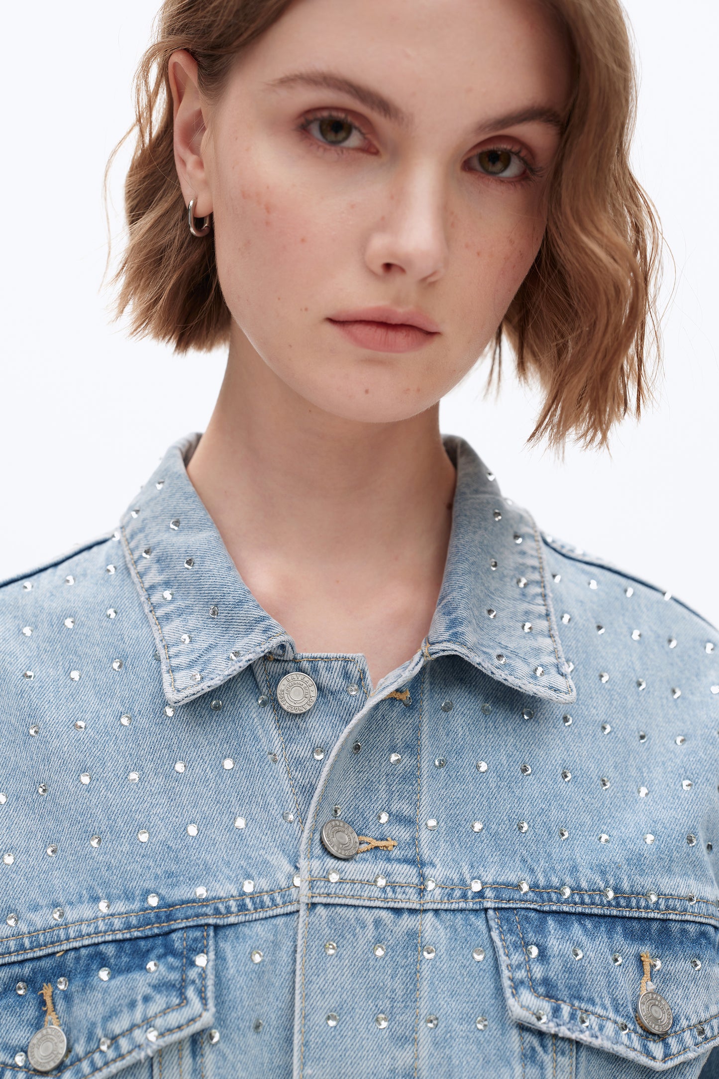 EMBELLISHED DENIM JACKETS BYJ9053 (BYHE227) LIGHT BLUE