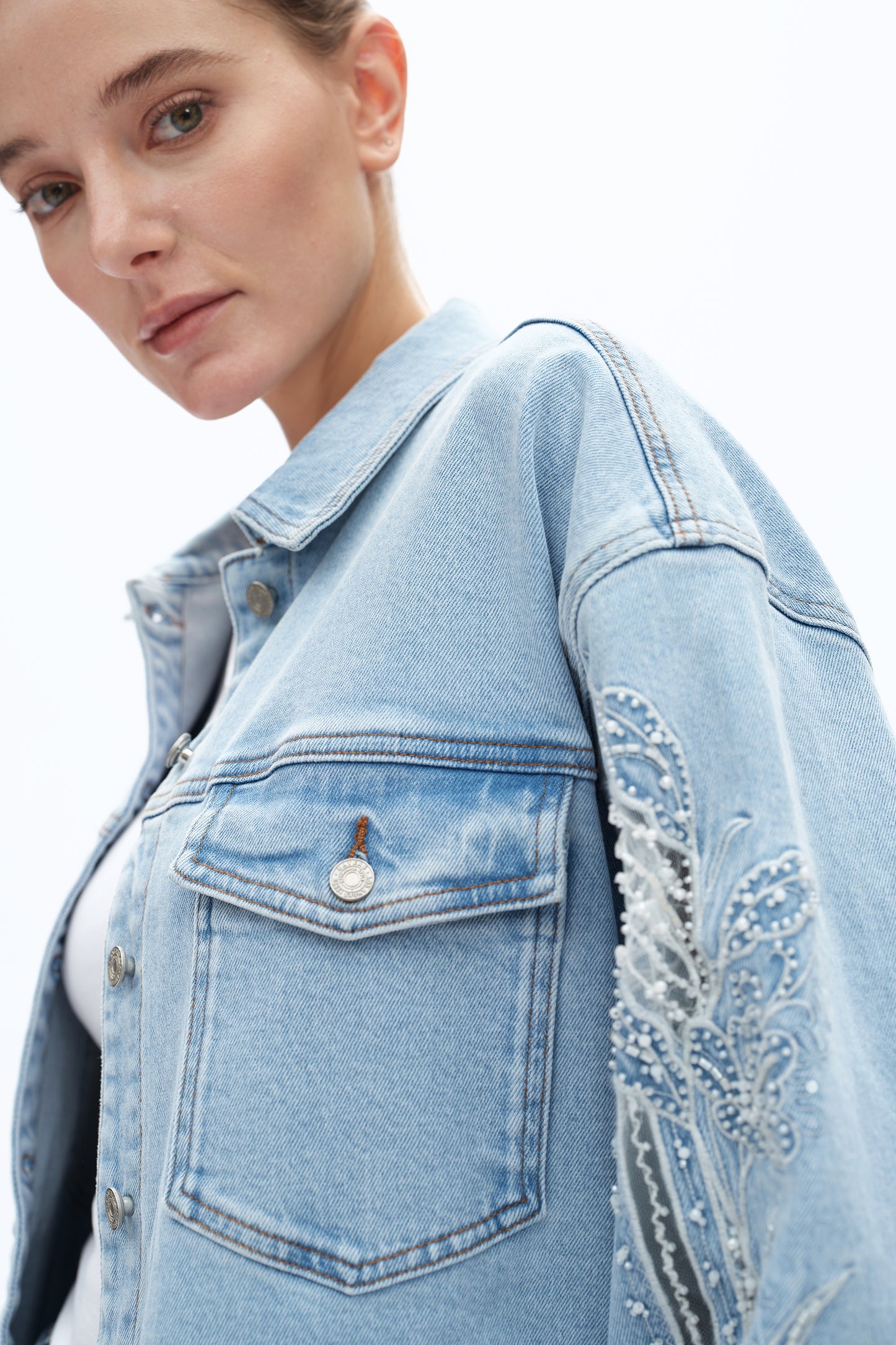 EMBROIDERED SHIRT