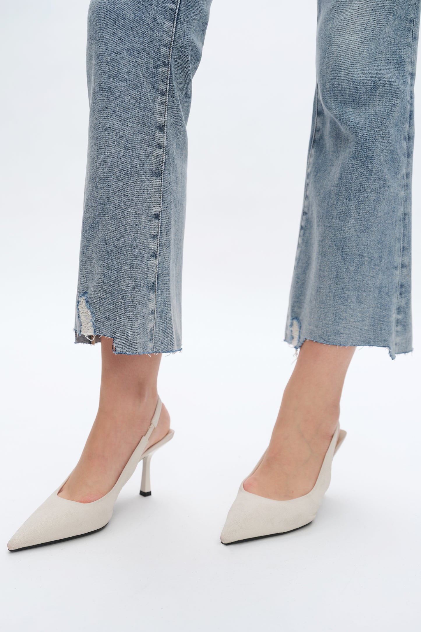 BETTY HIGH RISE CROPPED FLARE JEANS BYF1138 (BYLY065) ICE BLUE