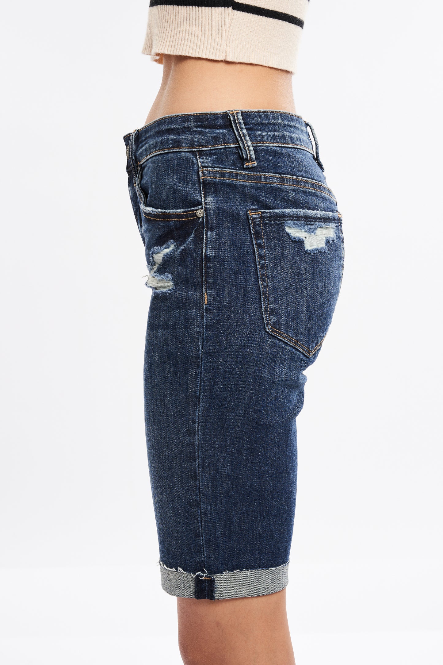 AMANDA MID RISE BERMUDA SHORT