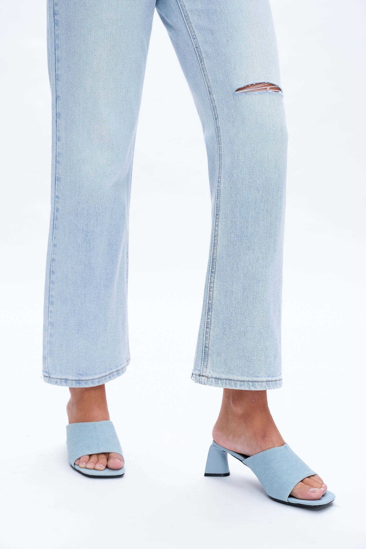 ALVA HIGH RISE STRAIGHT JEANS BYT5188 (BYHE118) BLUE LOVE