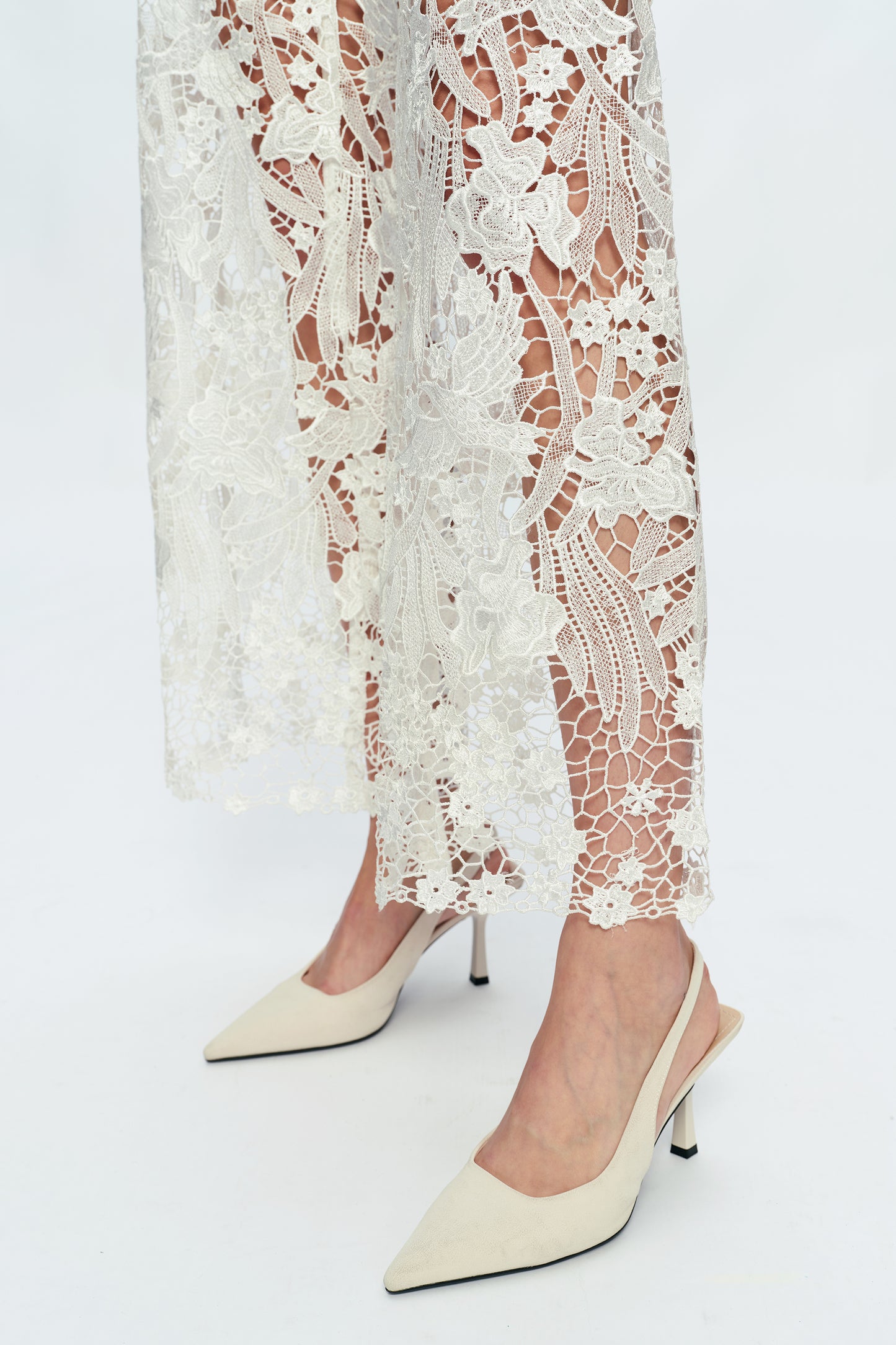 HIGH RISE LACE PANTS WITH RHINESTONE BYW8090 WHITE