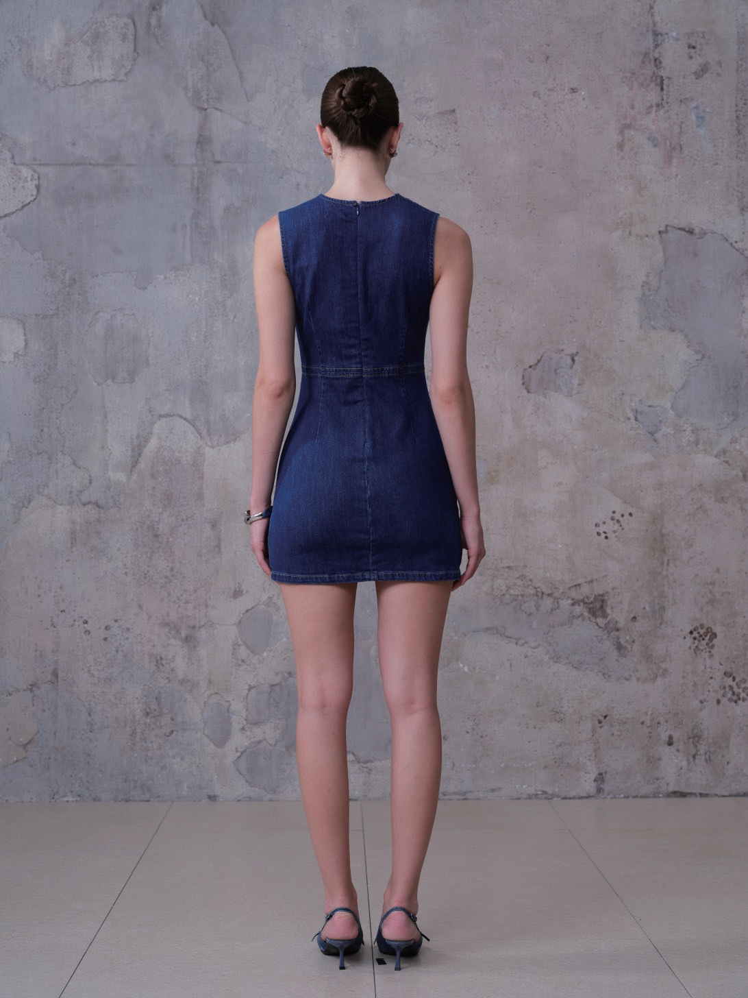 SEOUL SLEEVELESS SLIM FIT MINI DRESS BYK7097