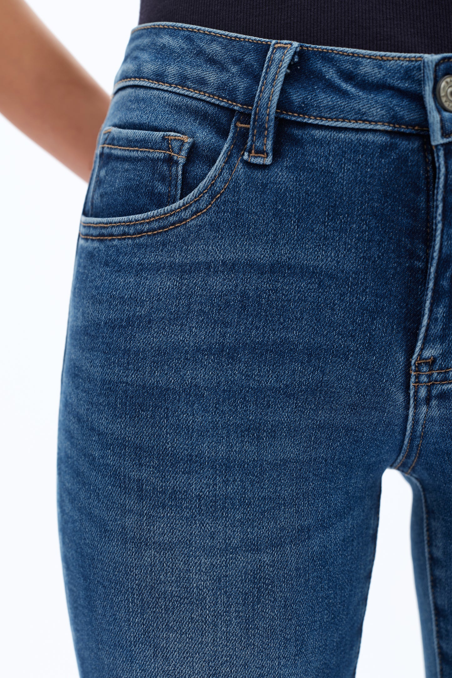 MID RISE BOOTCUT