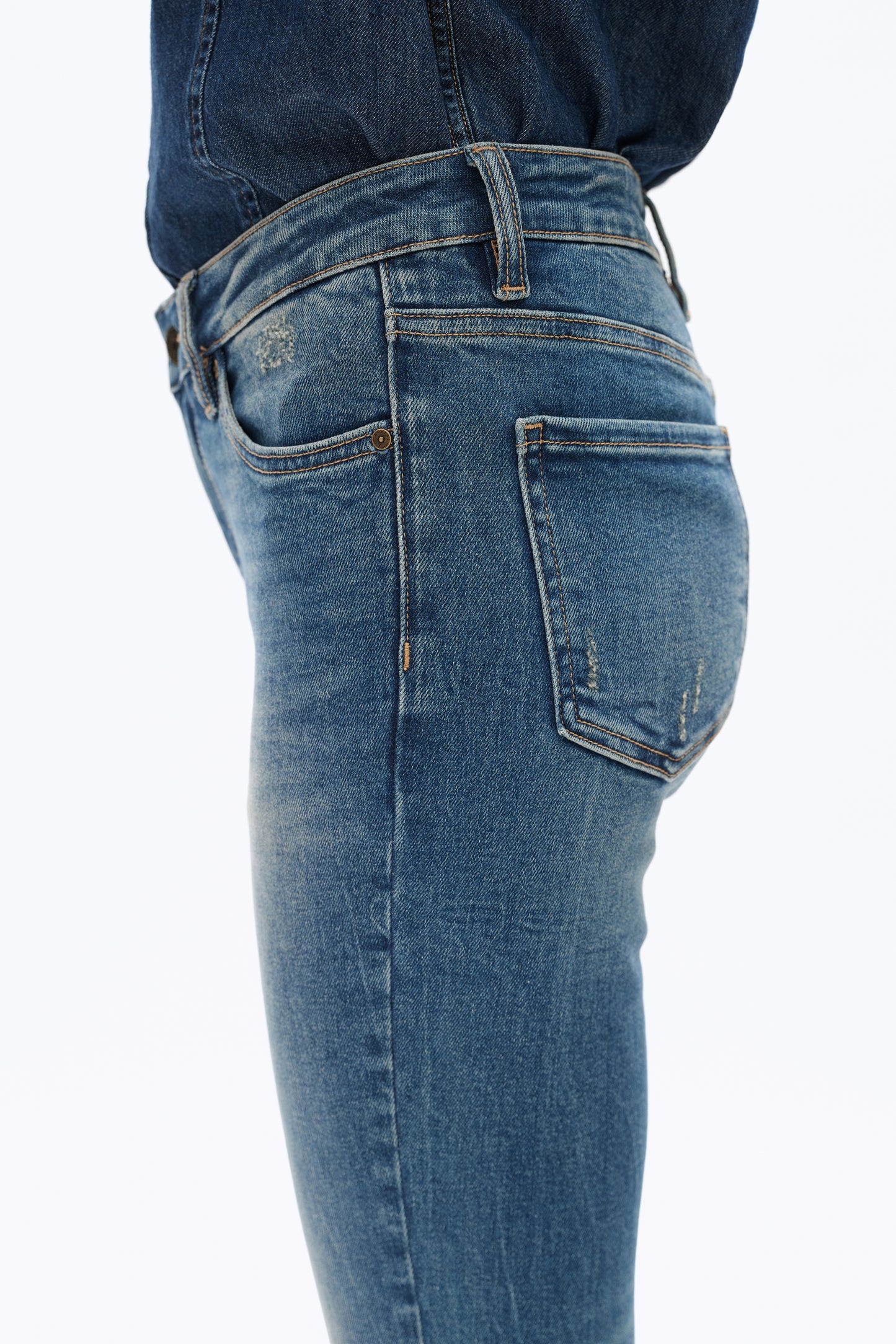 LOW RISE STRAIGHT LEG