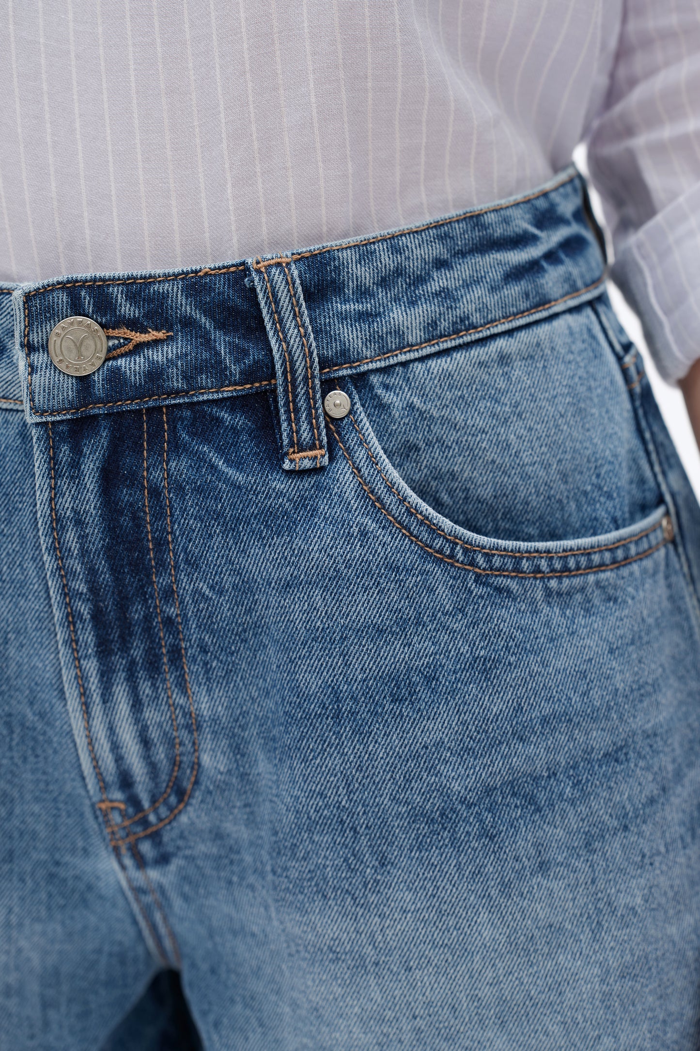 MID RISE SHORTS