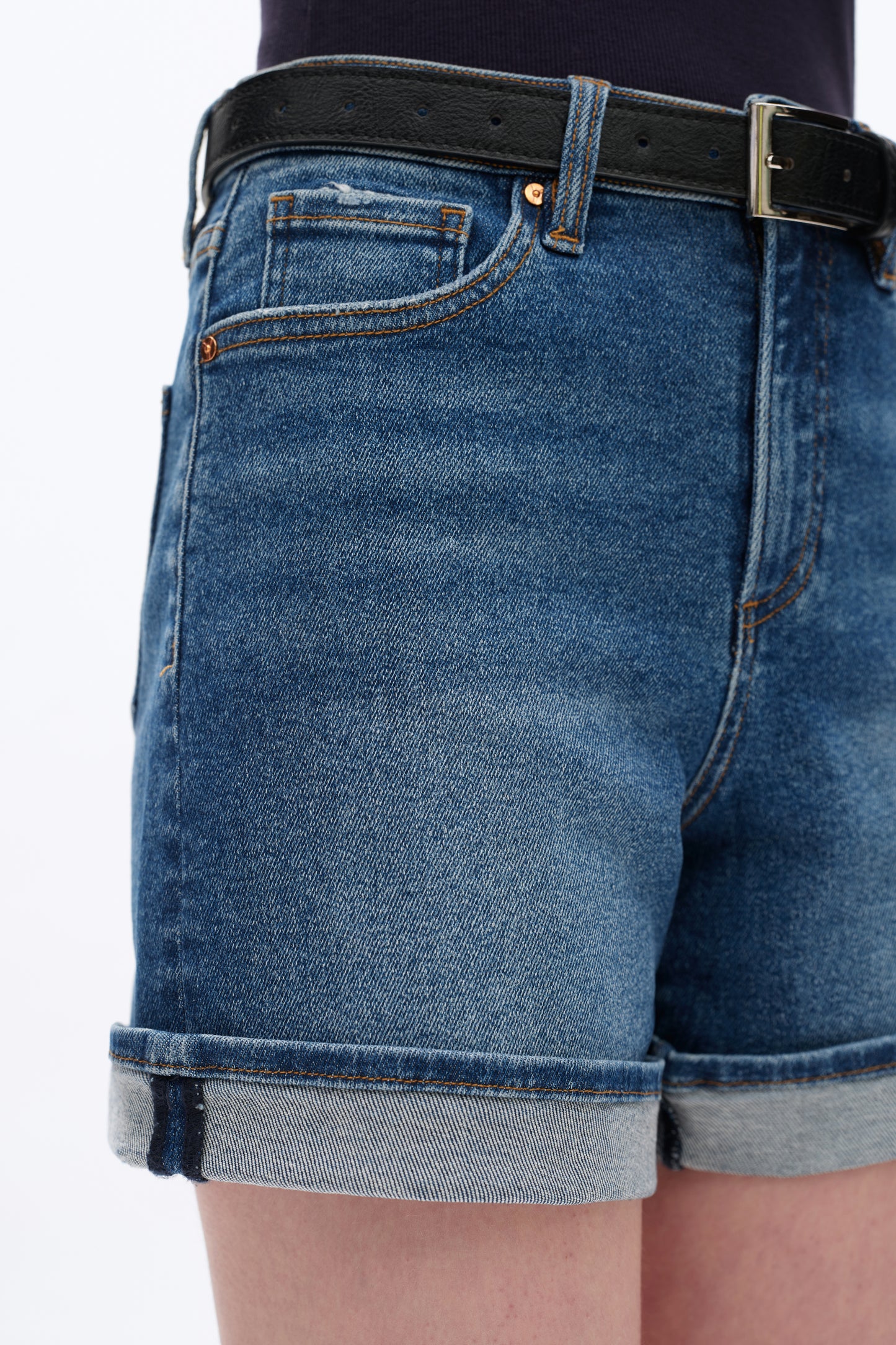 HIGH RISE SHORT