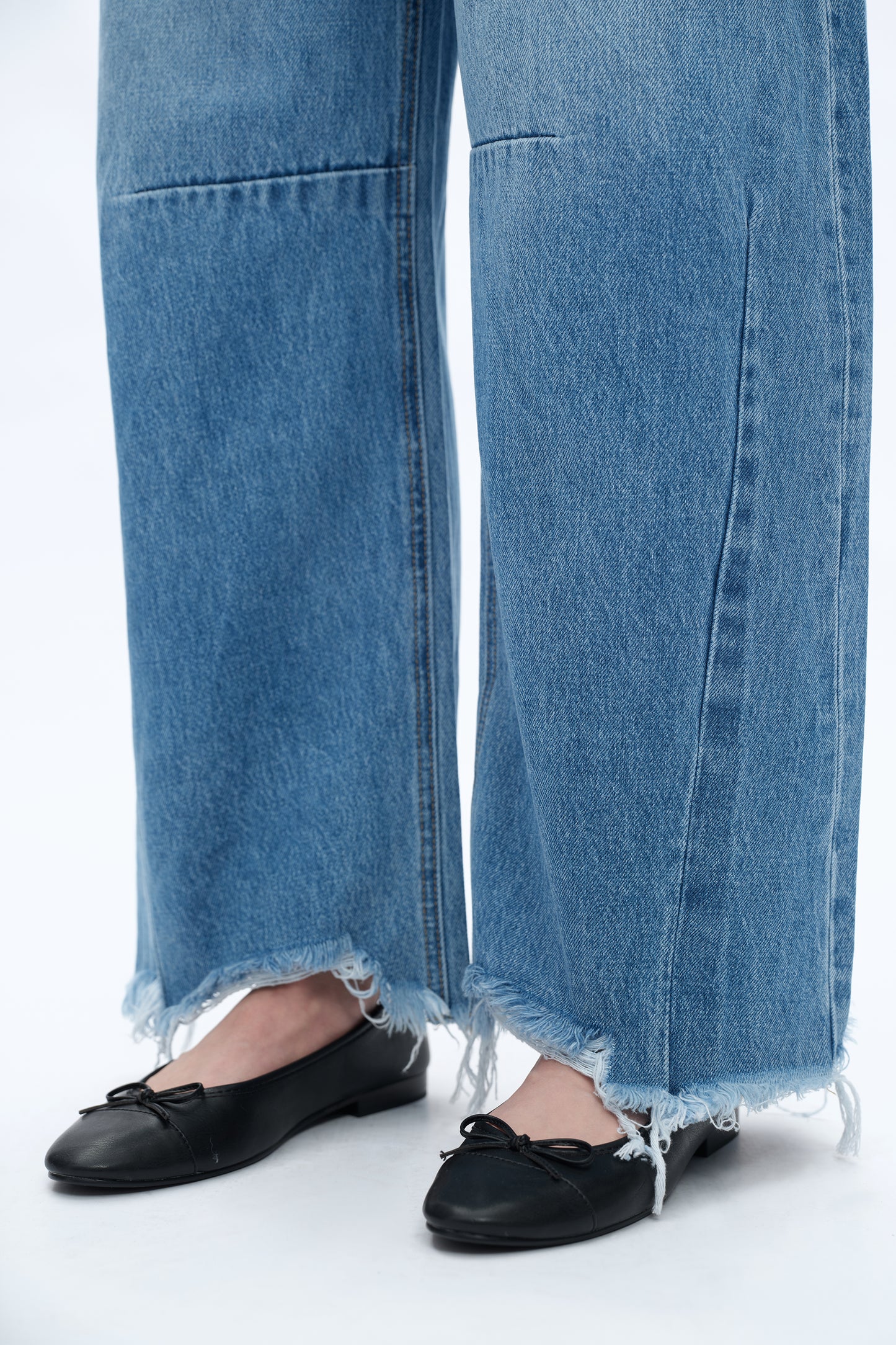 HIGH RISE BARREL LEG