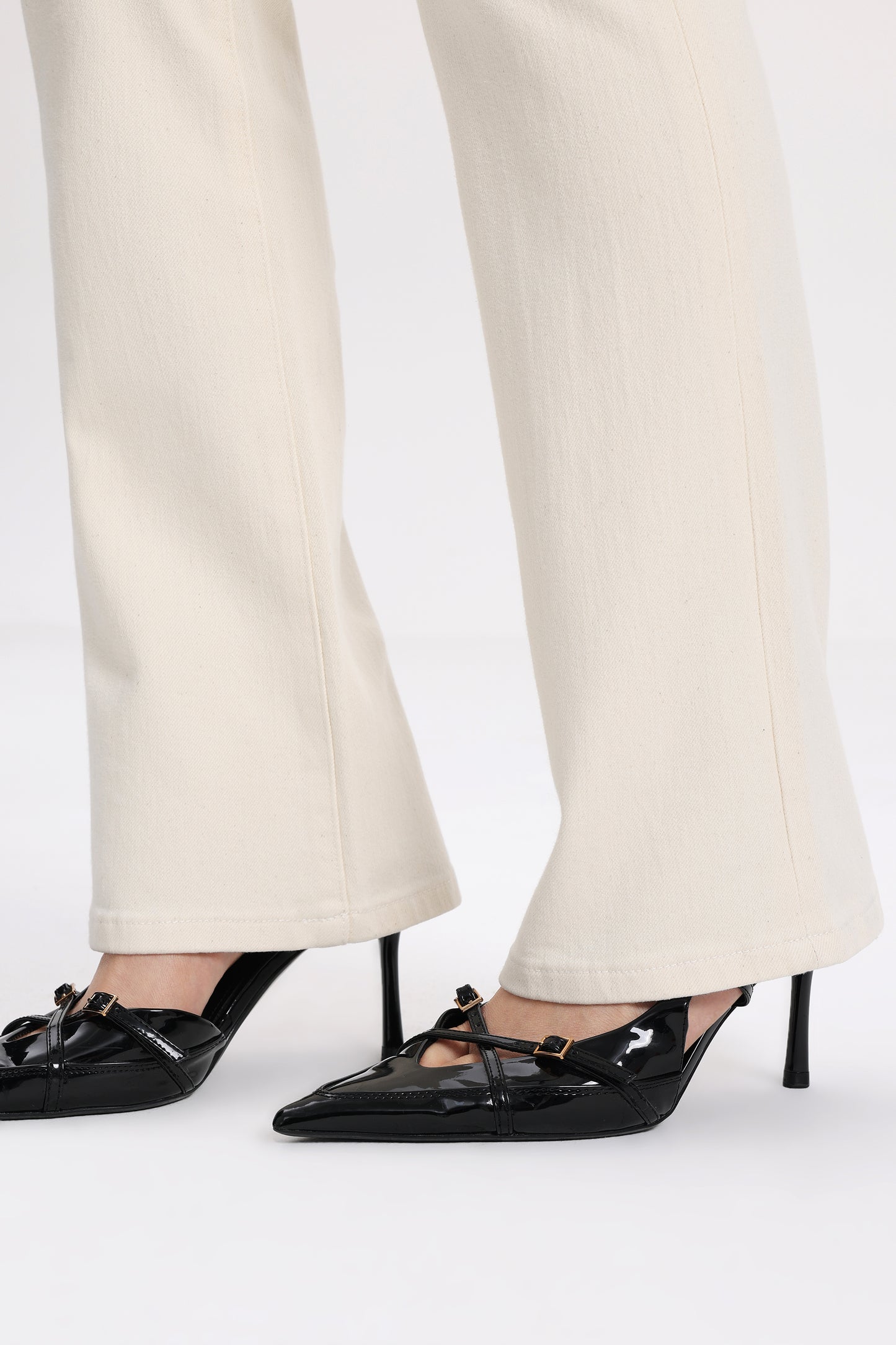 ELOWEN MID RISE BOOTCUT