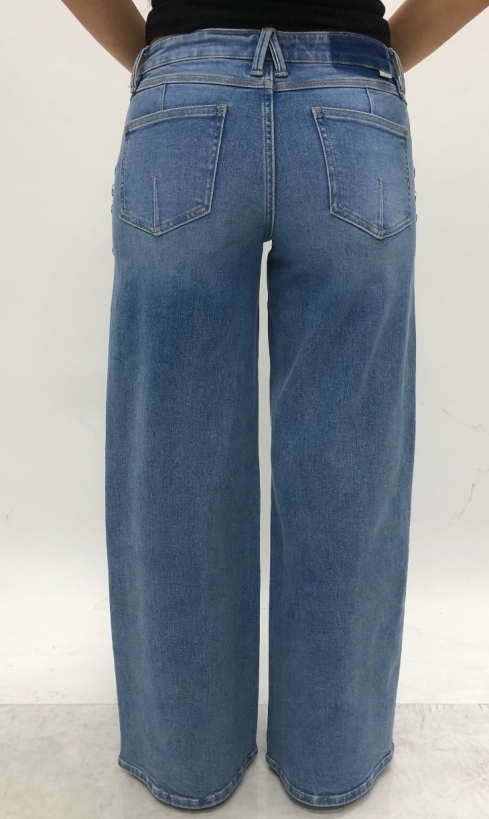 NEW YORK MID RISE FULL FLARE JEANS BYW8418