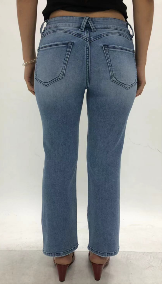 HONG KONG MID RISE SLIM STRAIGHT JEANS BYT5360