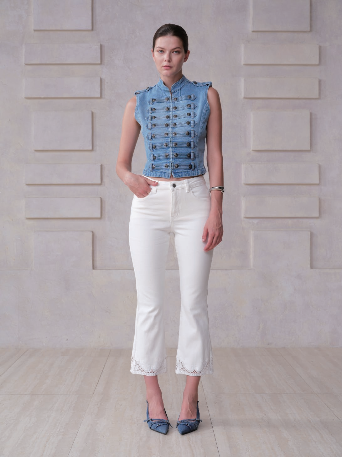 LOS ANGELES HIGH RISE BOOTCUT CROPPED PANTS BYF1255