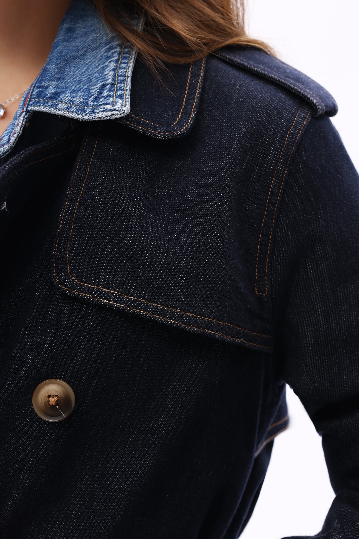 DOUBLE BREASTED TRENCH COAT
