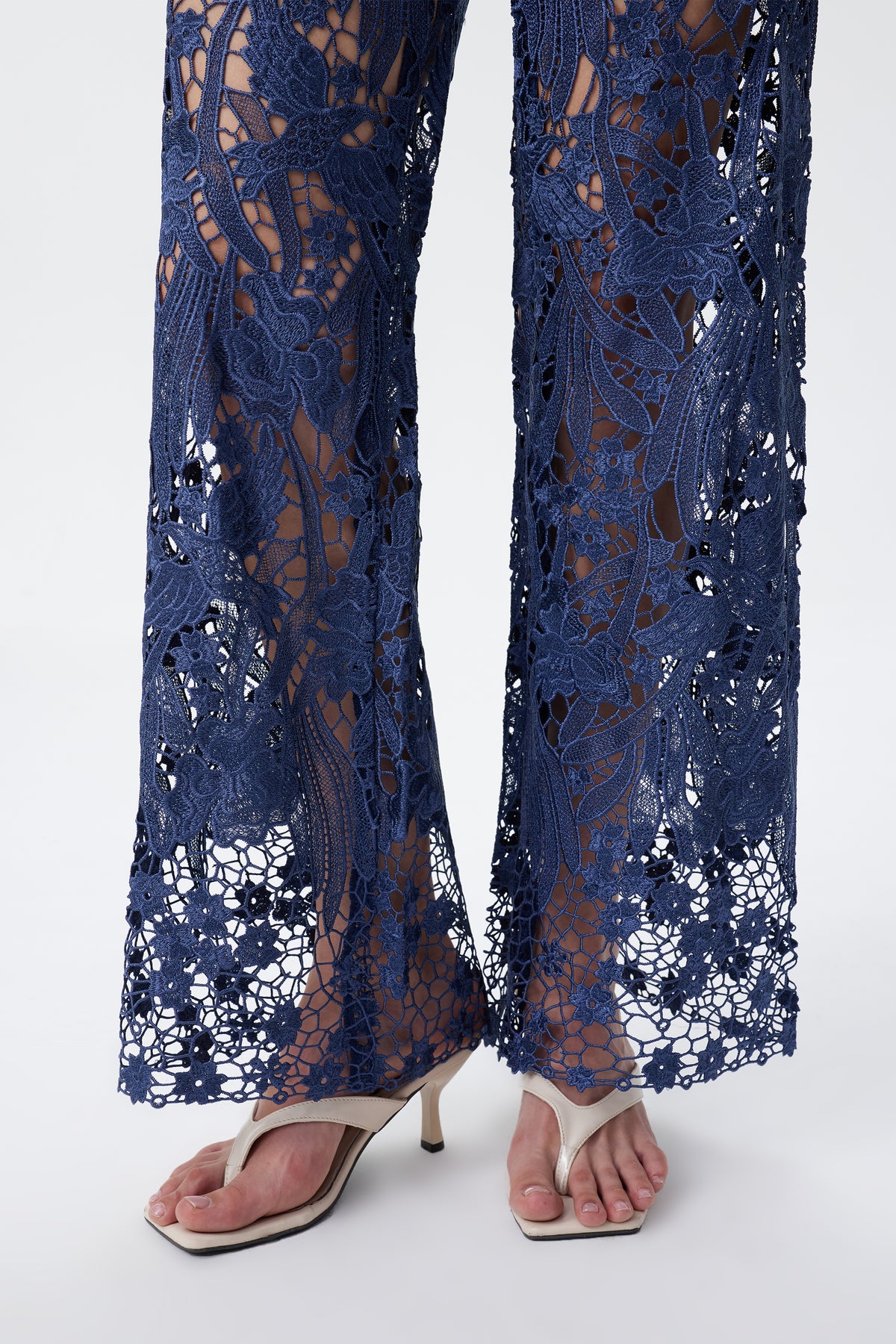 HIGH RISE LACE PANTS WITH RHINESTONE