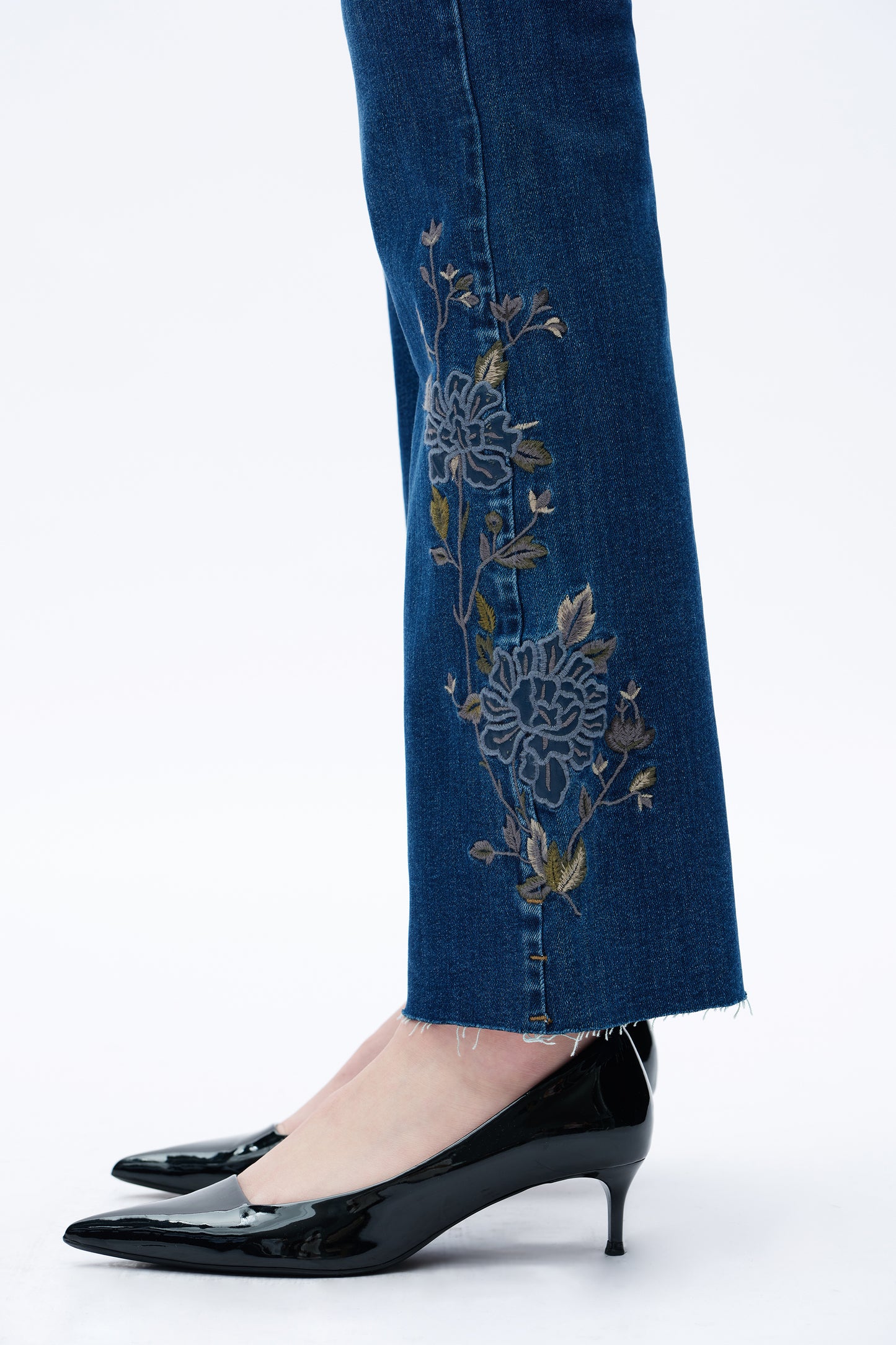 HIGH RISE FLARE LEG