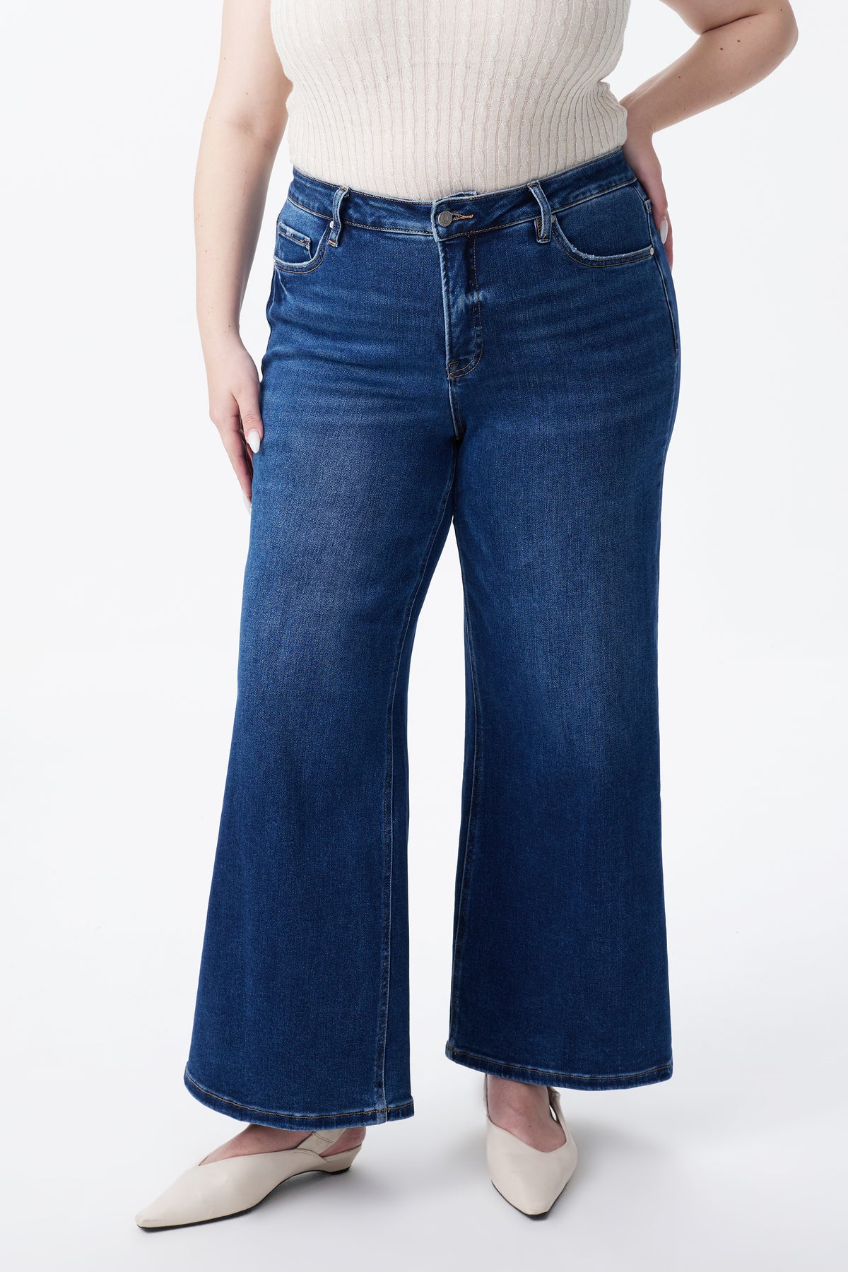 PLUS LISA MID RISE WIDE LEG
