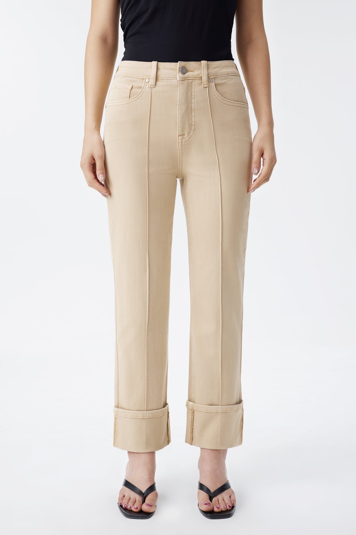 HIGH RISE STRAIGHT JEANS