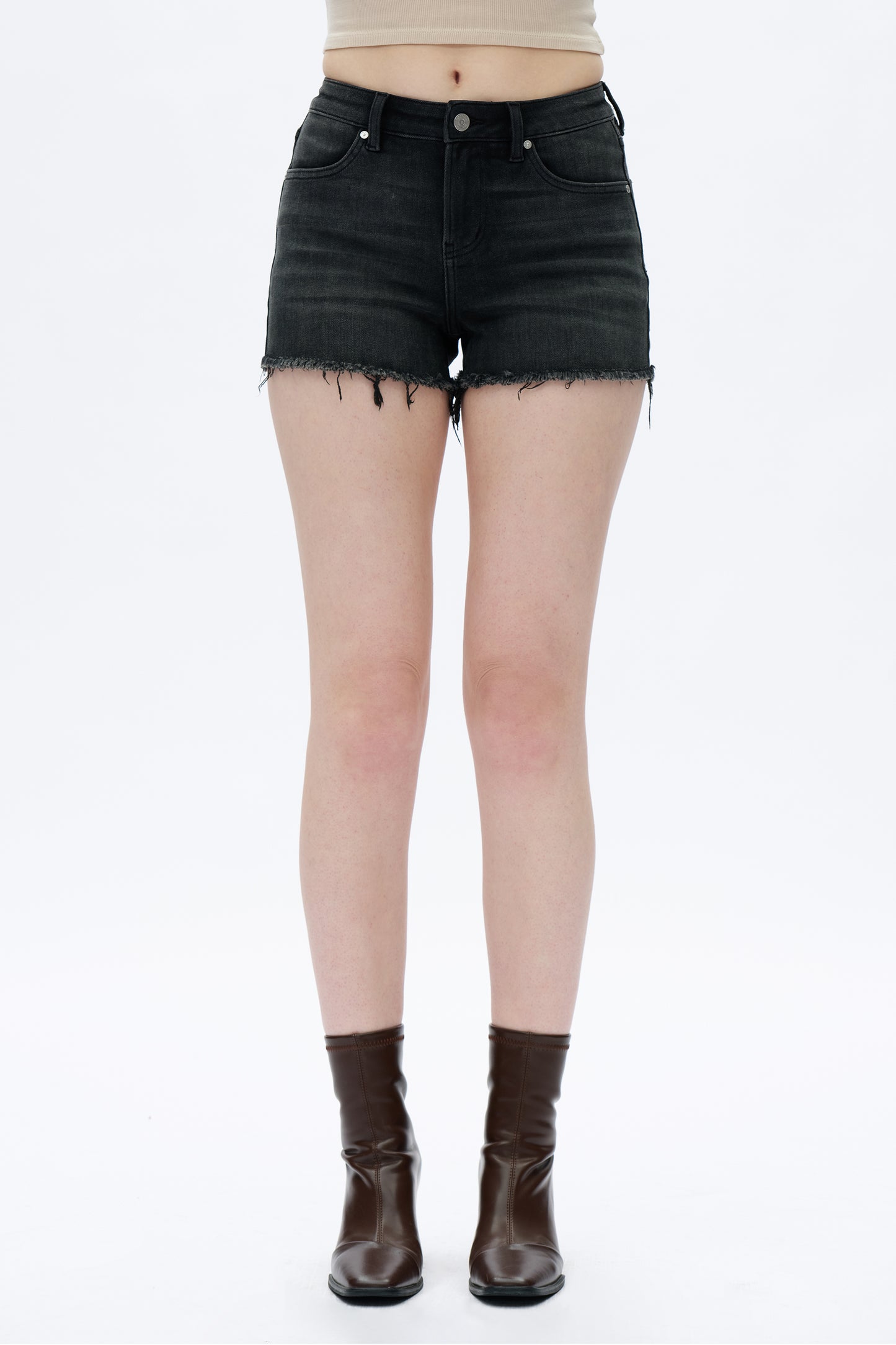 NOVA MID RISE SHORTS