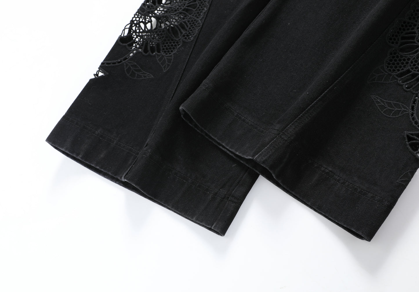 HIGH RISE DROP CROTCH EMBROIDERED WIDE LEG DENIM JEANS BYW8267 (BYMG005-2) BLACK