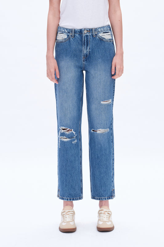 HIGH RISE DISTRESSED MOM JEANS WITH SLIT BYM3061 (BYHE040) VIVIBLUE