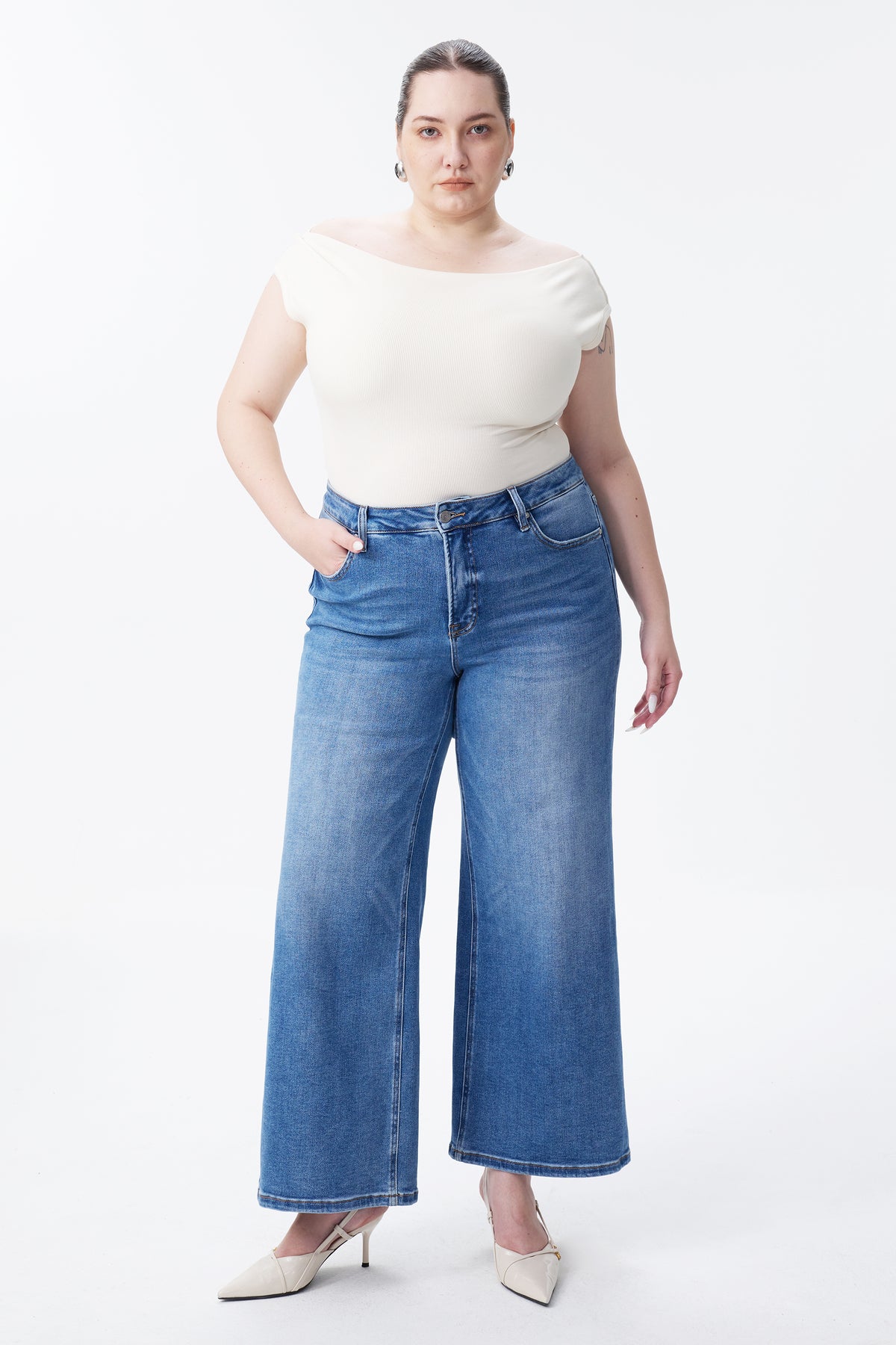 PLUS LISA MID RISE WIDE LEG