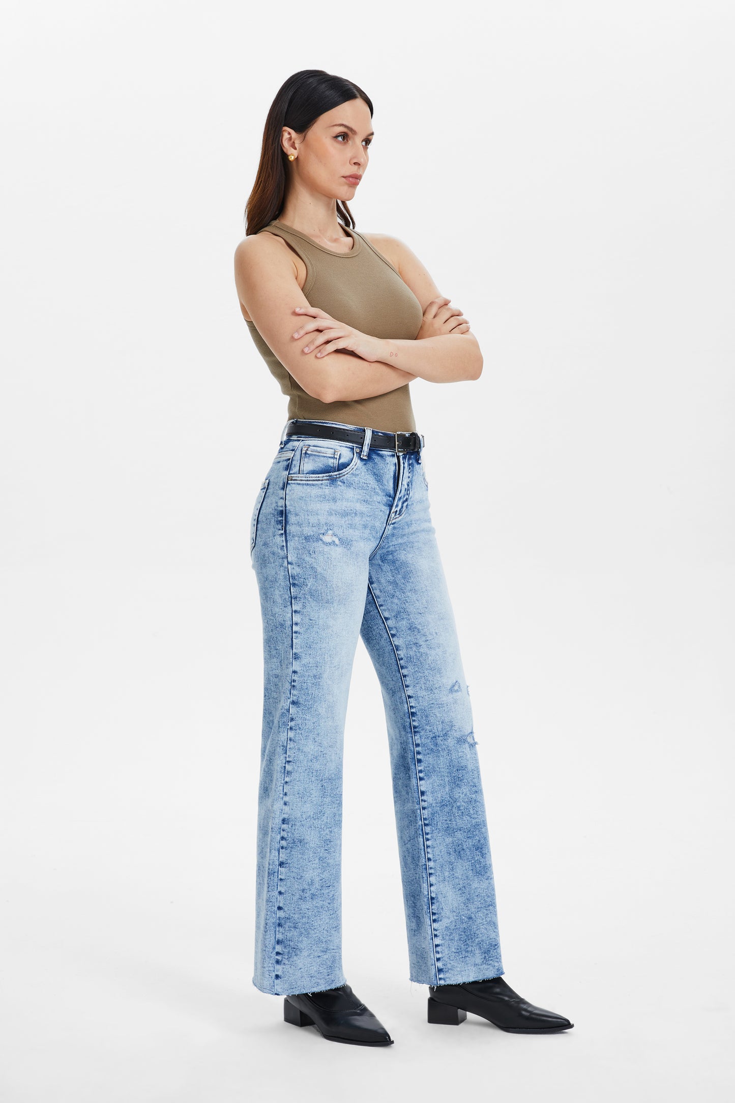 HIGH RISE WIDE LEG JEANS WITH RAW HEM BYW8124 SNOWDREAMS