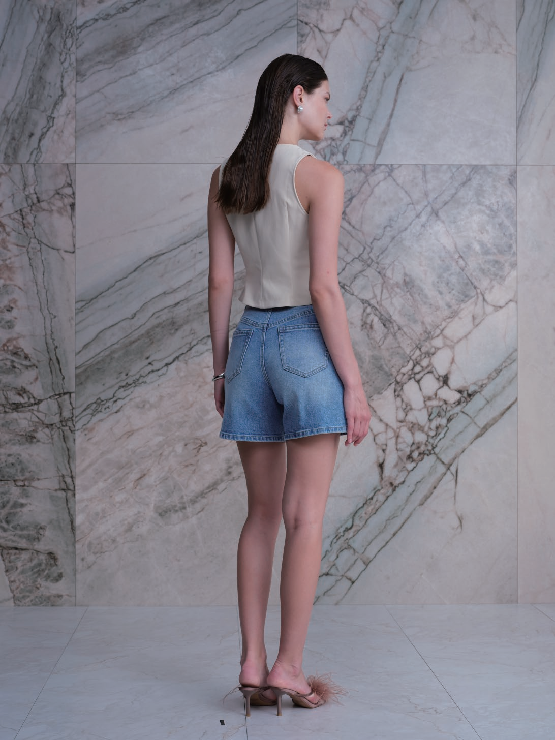 MIAMI SUPER HIGH RISE A LINE DENIM SHORTS BYH6156
