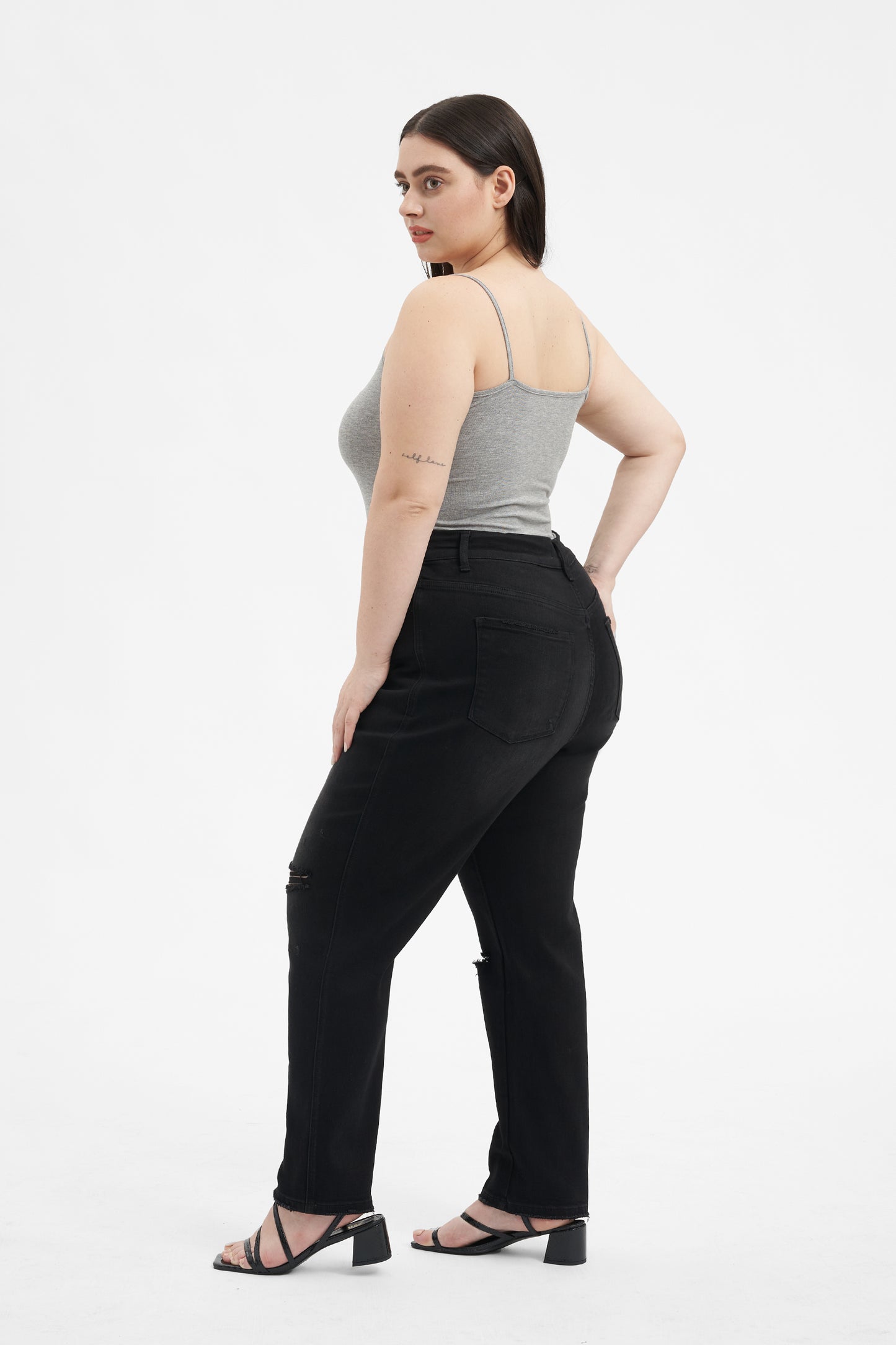 HIGH RISE CROPPED STRAIGHT JEANS BYT5164-P (BY4401A) BLACK PLUS SIZE