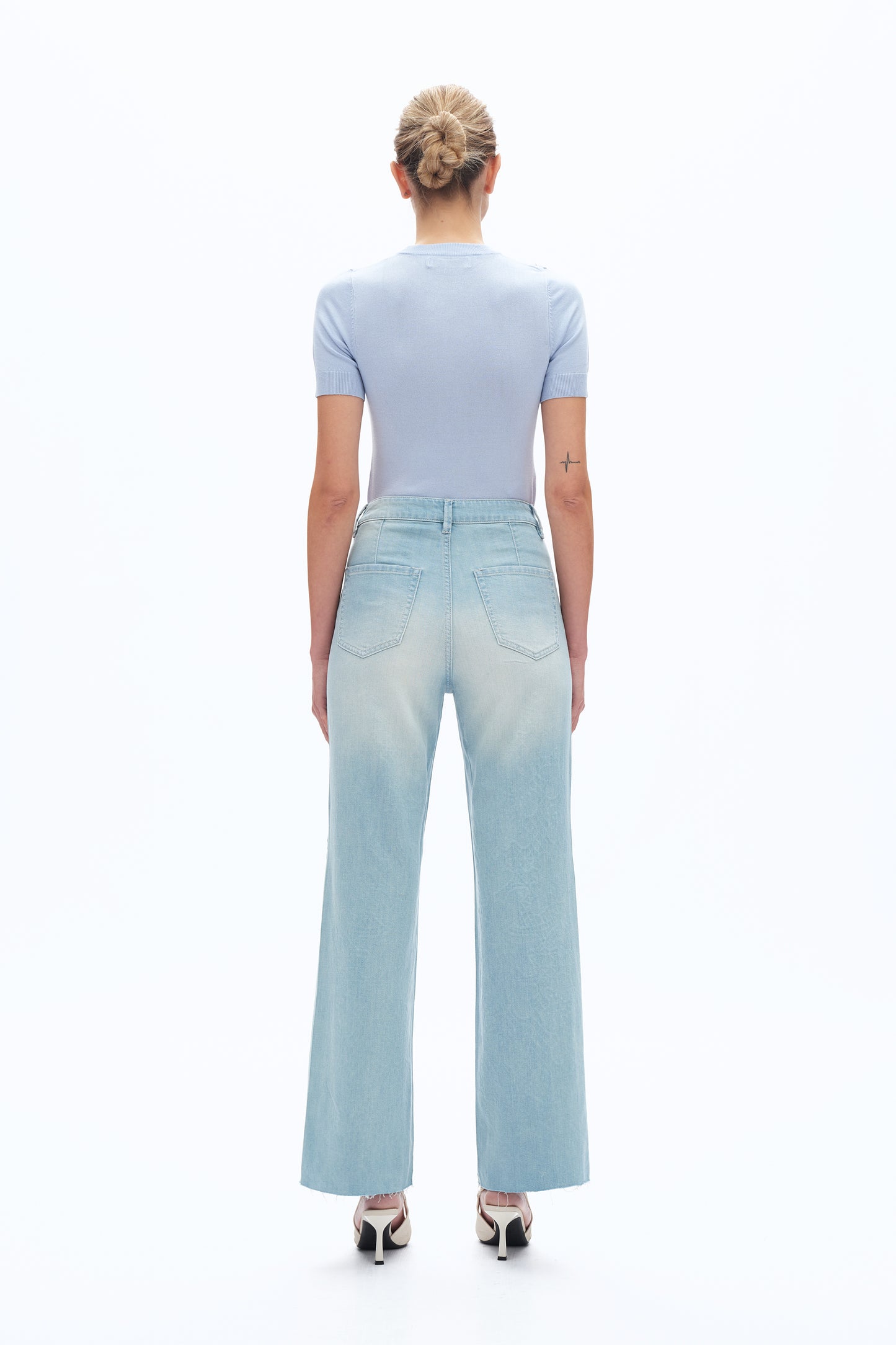 HIGH RISE EMBROIDERED RELAXED STRAIGHT DENIM JEANS BYT5245 (BYCK006) LIGHT BLUE