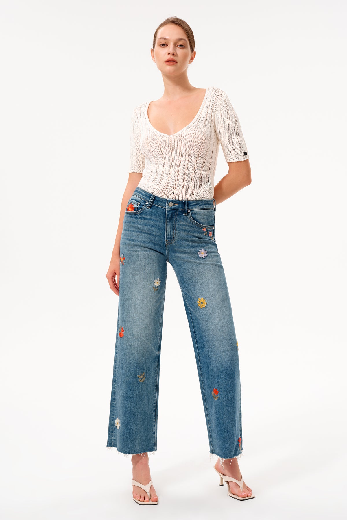 MID RISE WIDE LEG