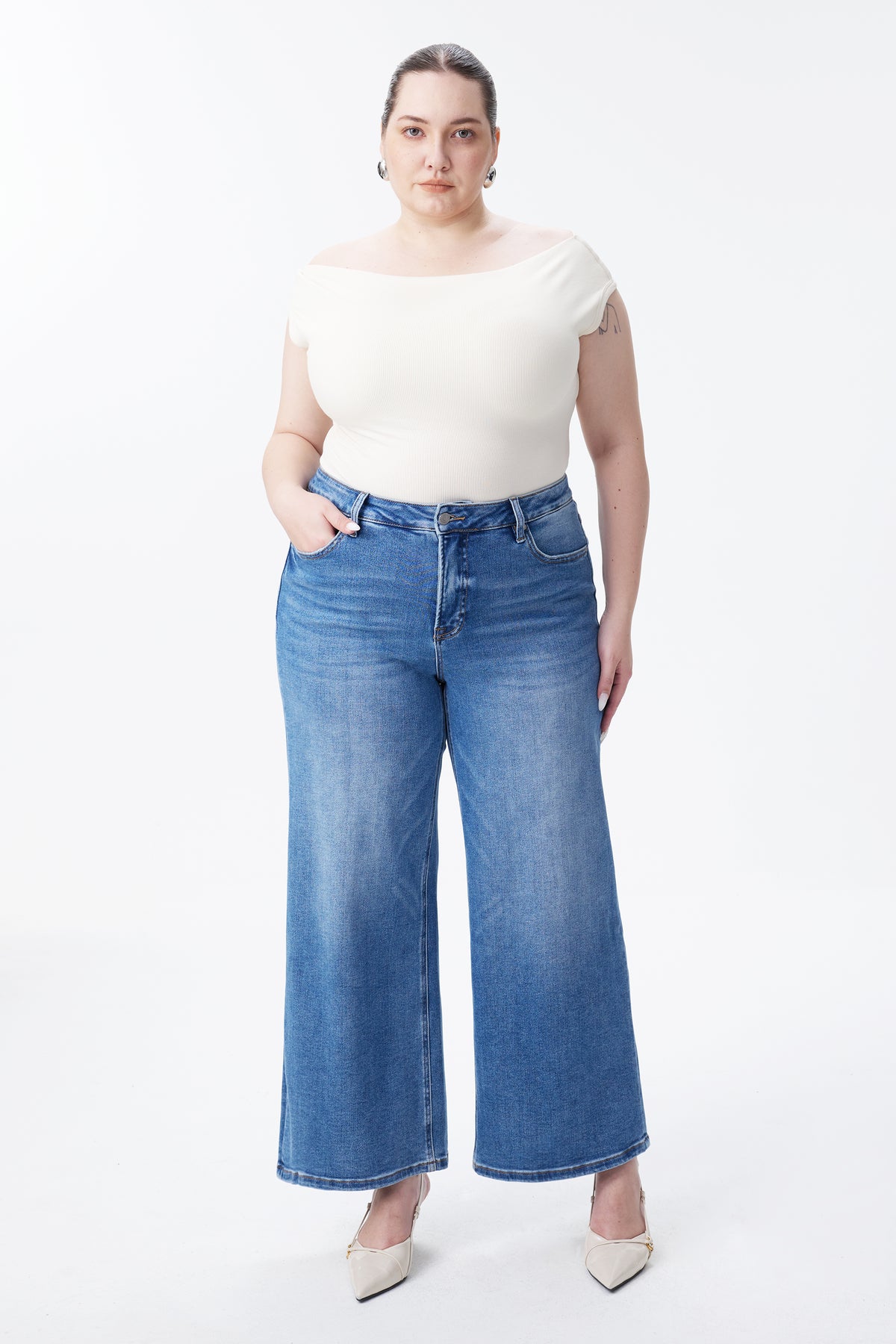 PLUS LISA MID RISE WIDE LEG