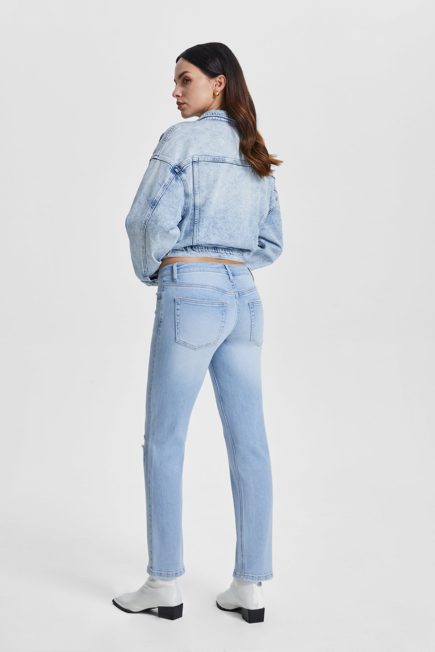 ALLY SUPER LOW RISE SLIM STRAIGHT JEANS BYT5201 (BYHE159) SKY BLUE