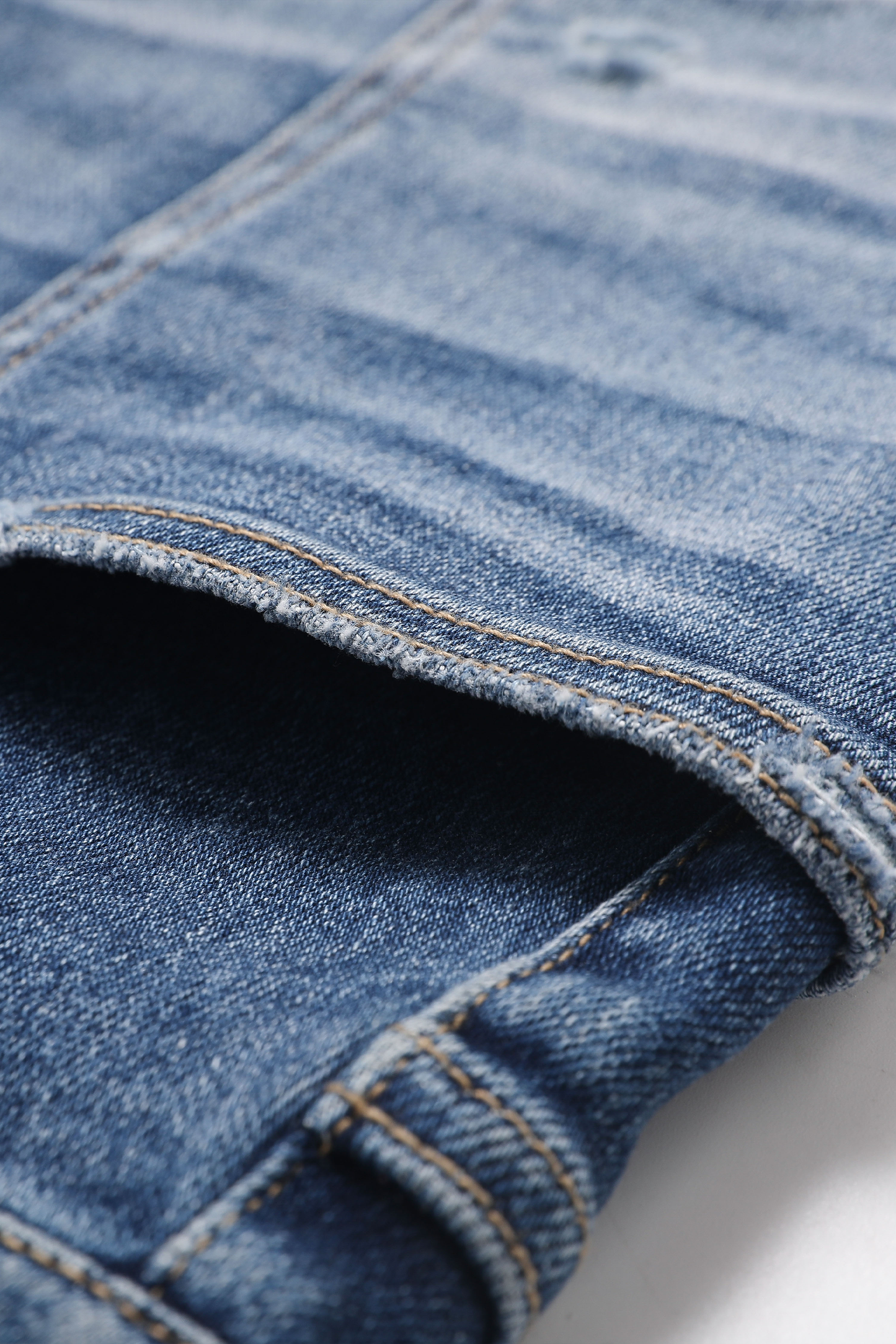MID RISE SHORTS