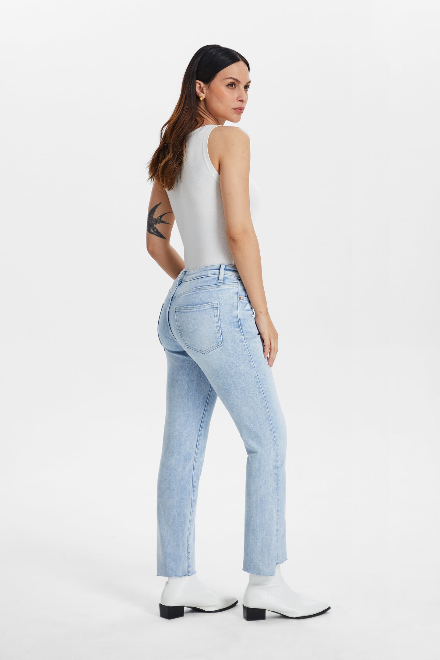 DAISY HIGH RISE SLIM JEANS WITH RAW HEM BYT5184 (BYHE015) WAVE