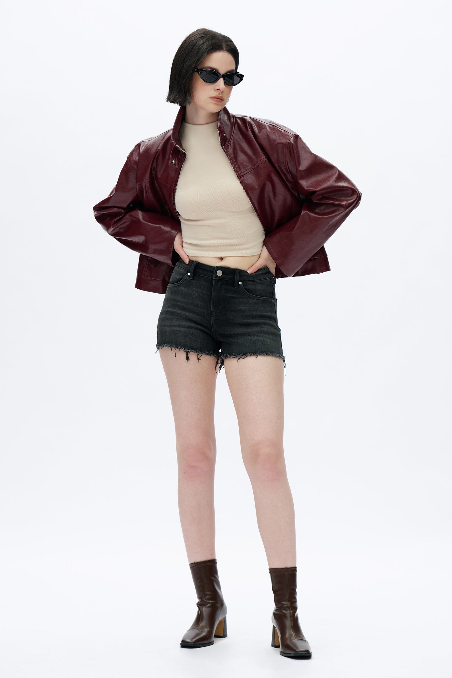 NOVA MID RISE SHORTS