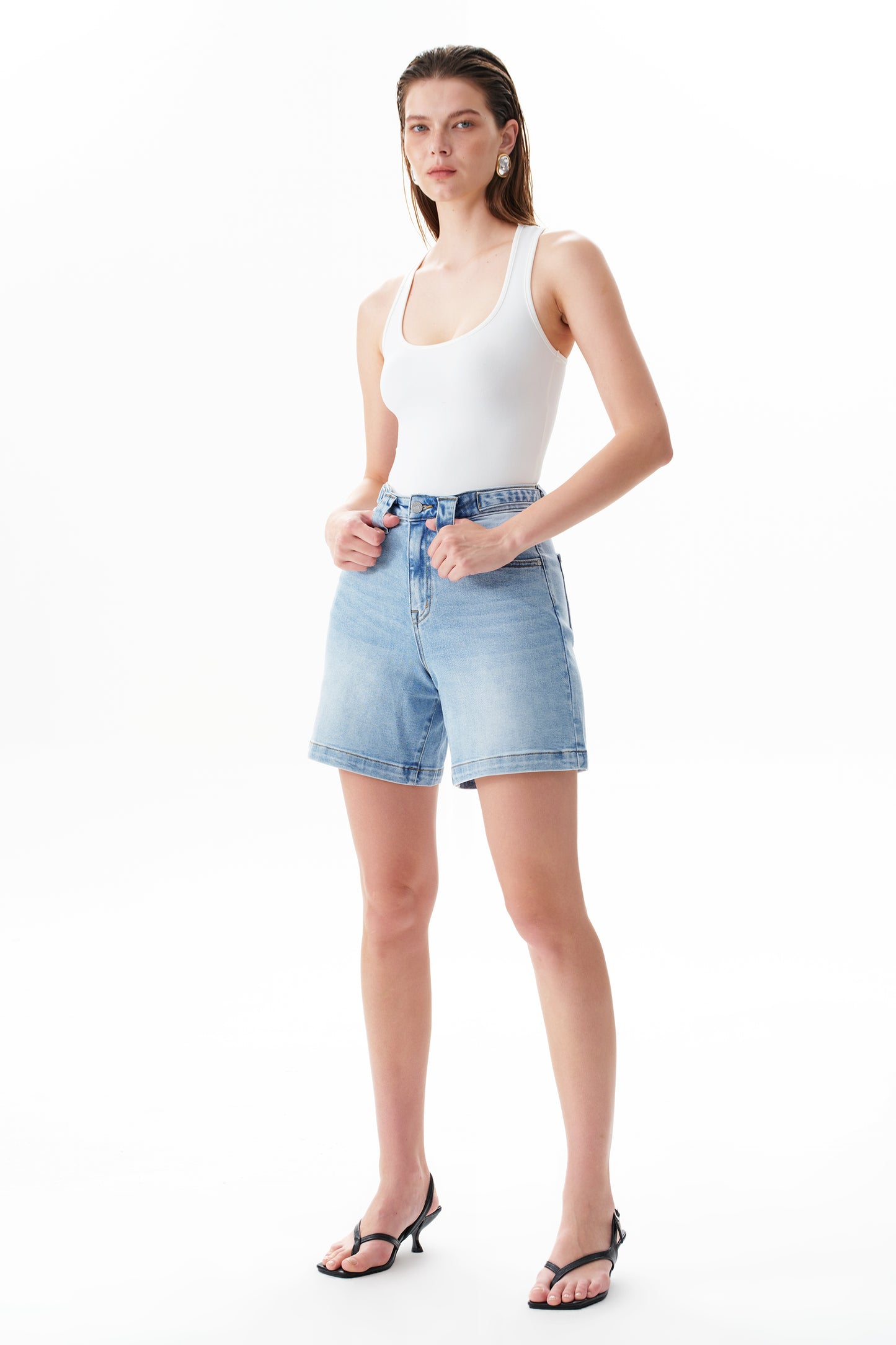 HIGH RISE SHORTS