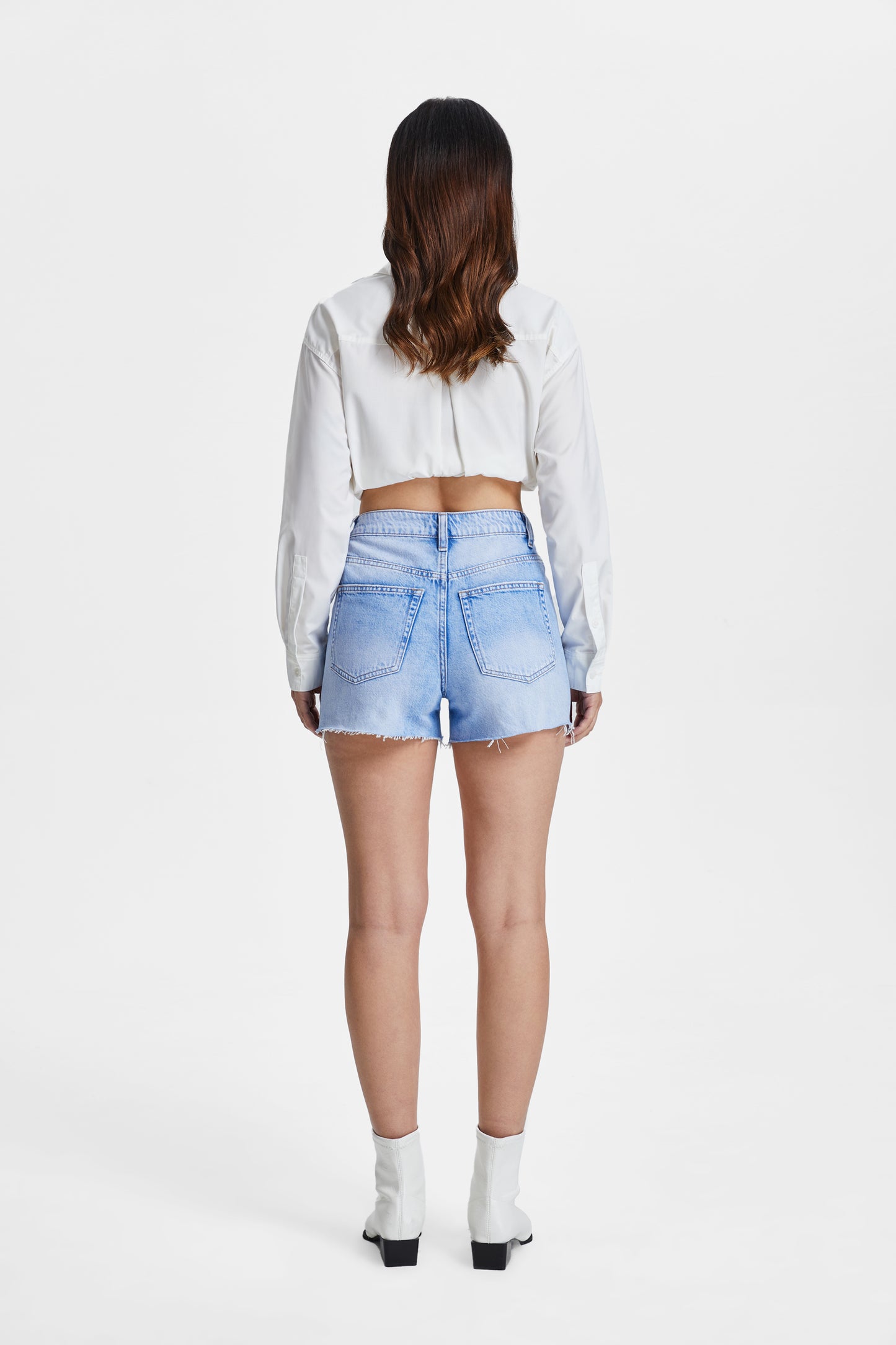 HIGH RISE DISTRESSED DENIM SHORTS BYH6070 (BYHE021) SKY BLUE