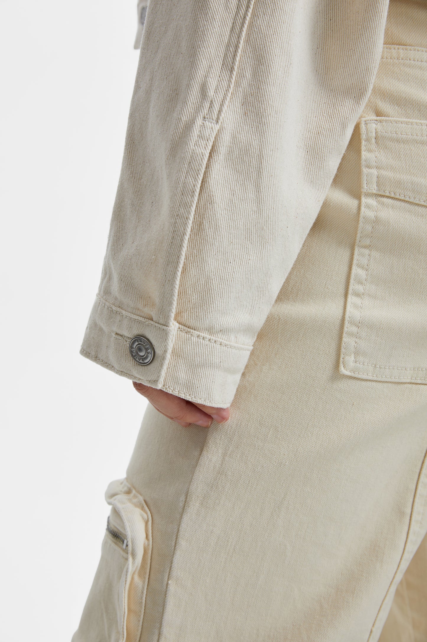LONG SLEEVE JACKET