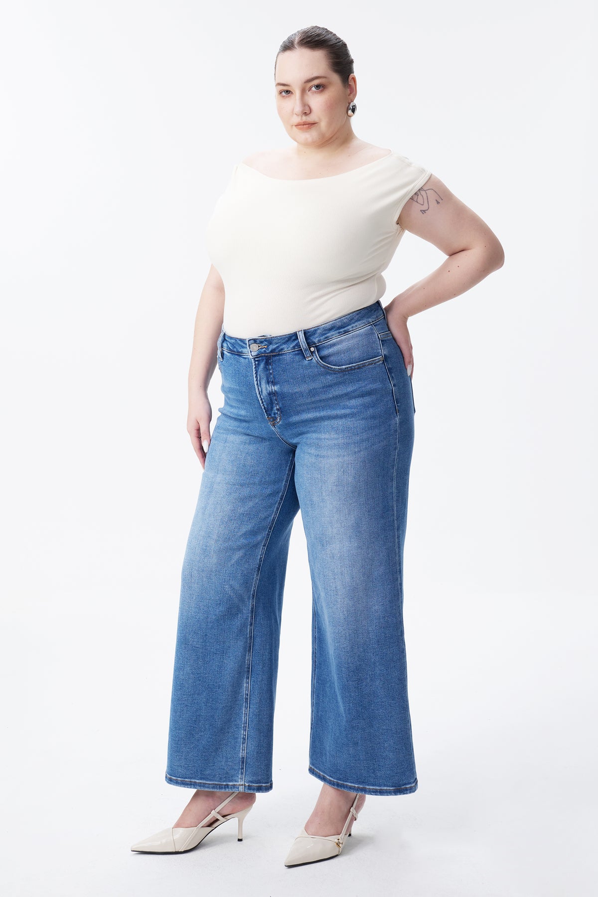 PLUS LISA MID RISE WIDE LEG