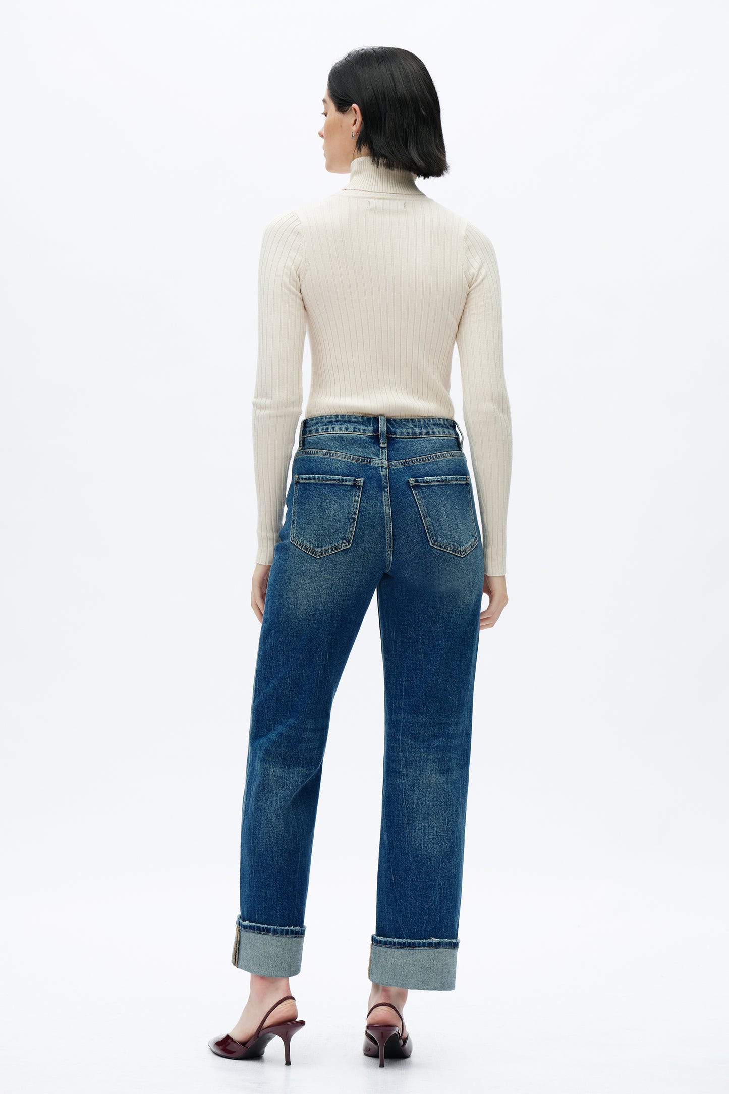 HIGH RISE STRAIGHT LEG