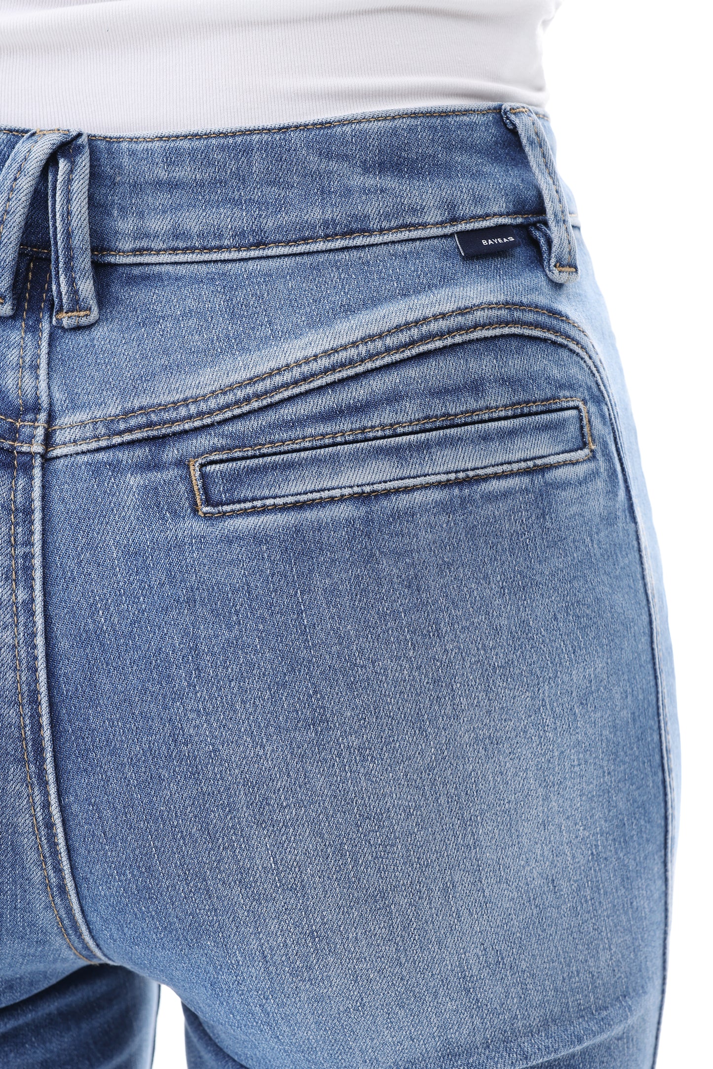 LOS ANGELES HIGH RISE BOOTCUT ANKLE JEANS BYF1253