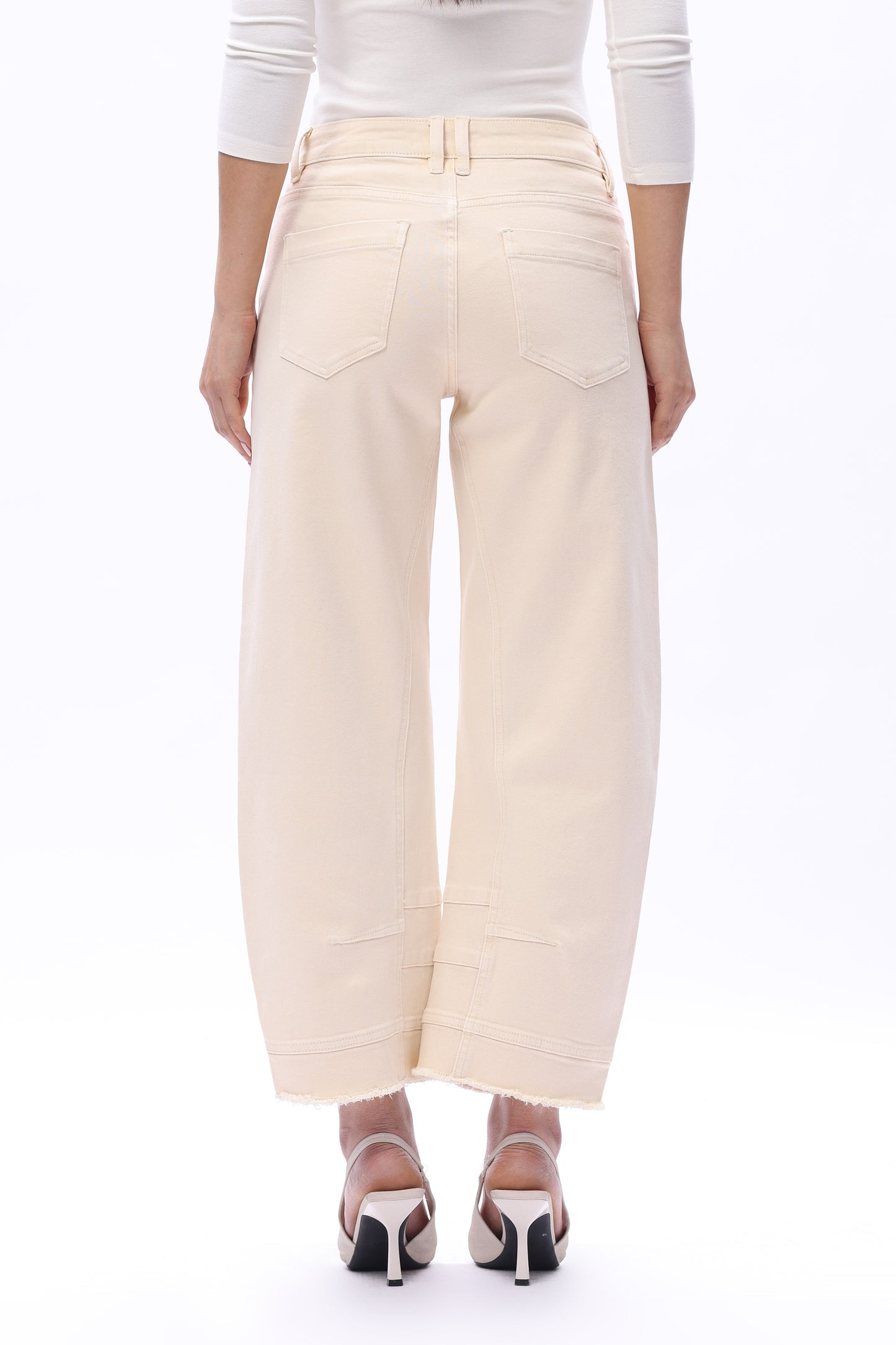 MID RISE BARREL LEG DENIM JEANS 27''